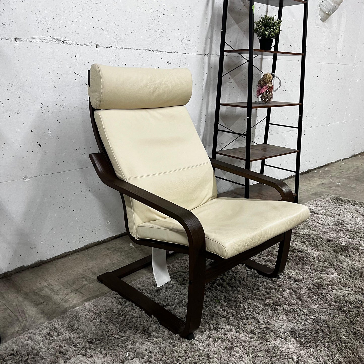 Single chair. Accent chair