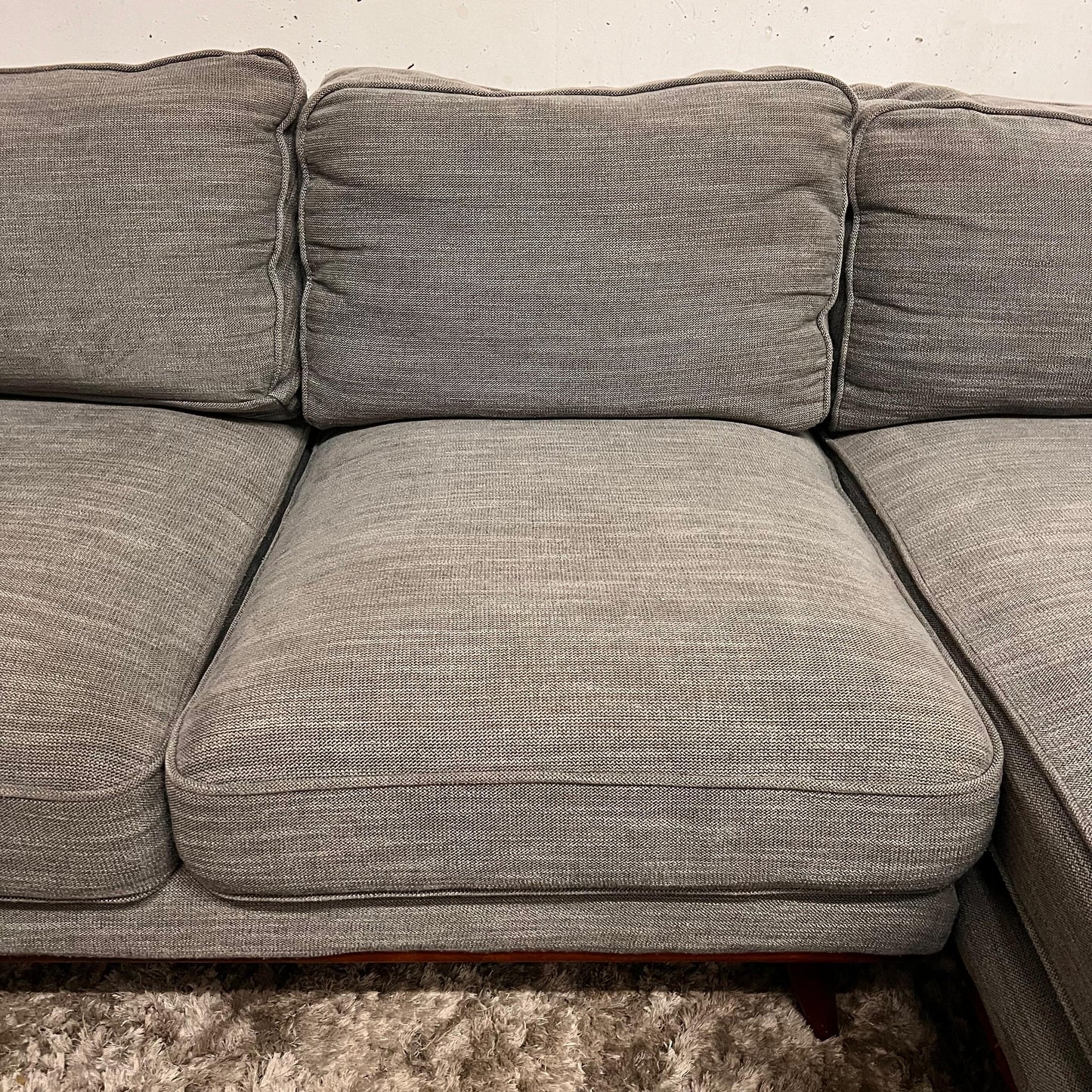 Q living 2 piece Sectional.