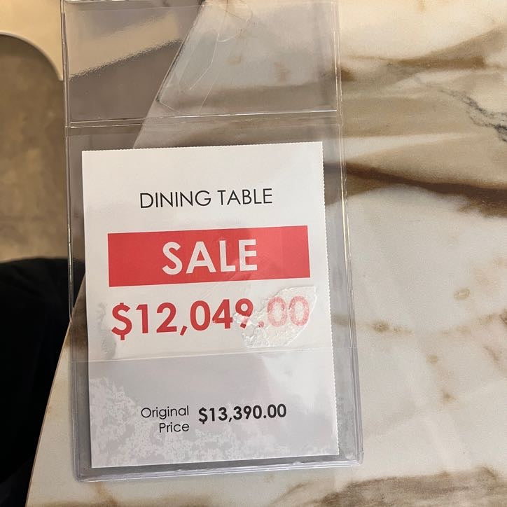 New Natuzzi Italia Campus dining table. High End Marble Table