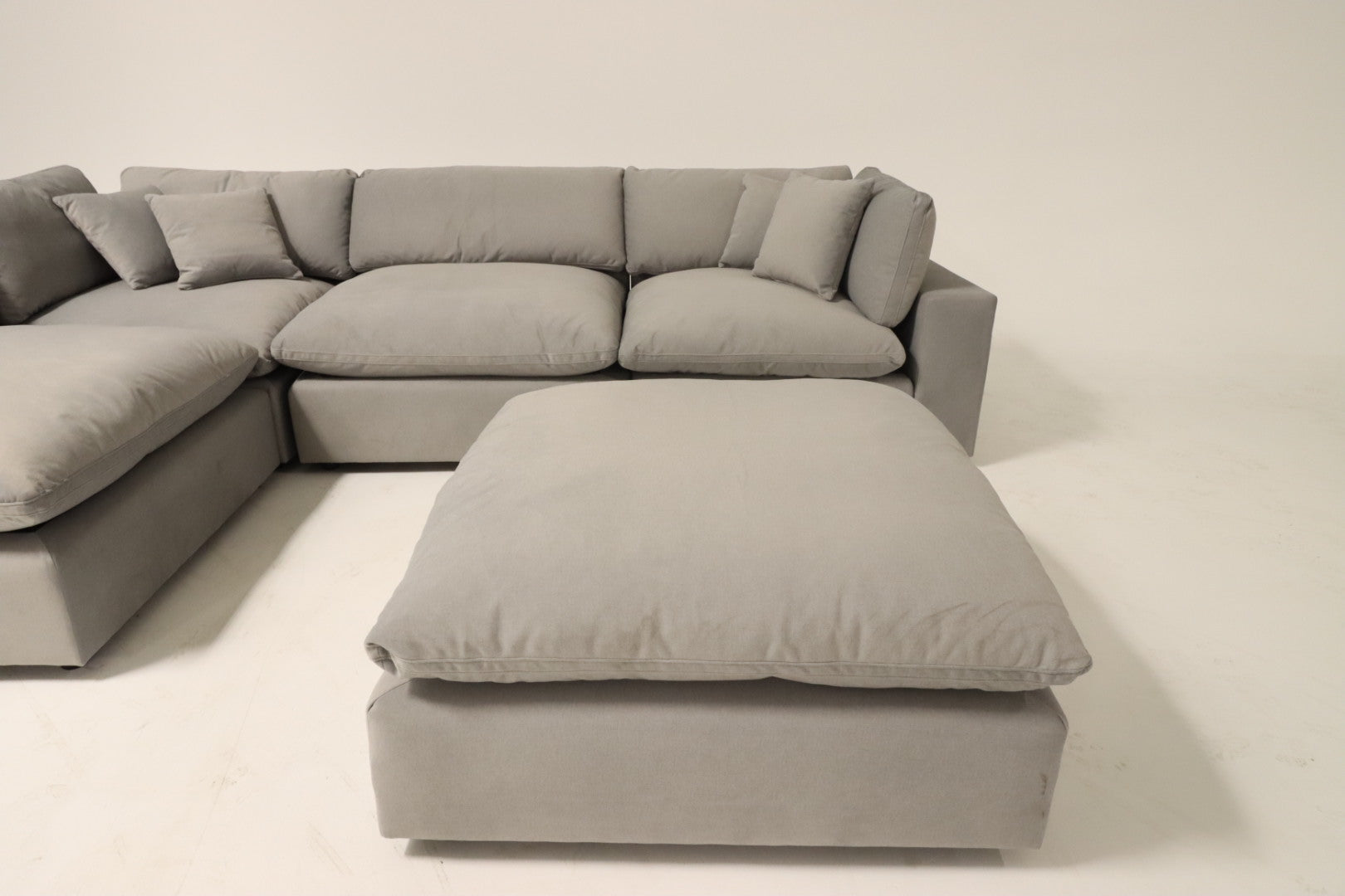Bnib 5 piece Cloud sectional. Modular down filled sofa couch