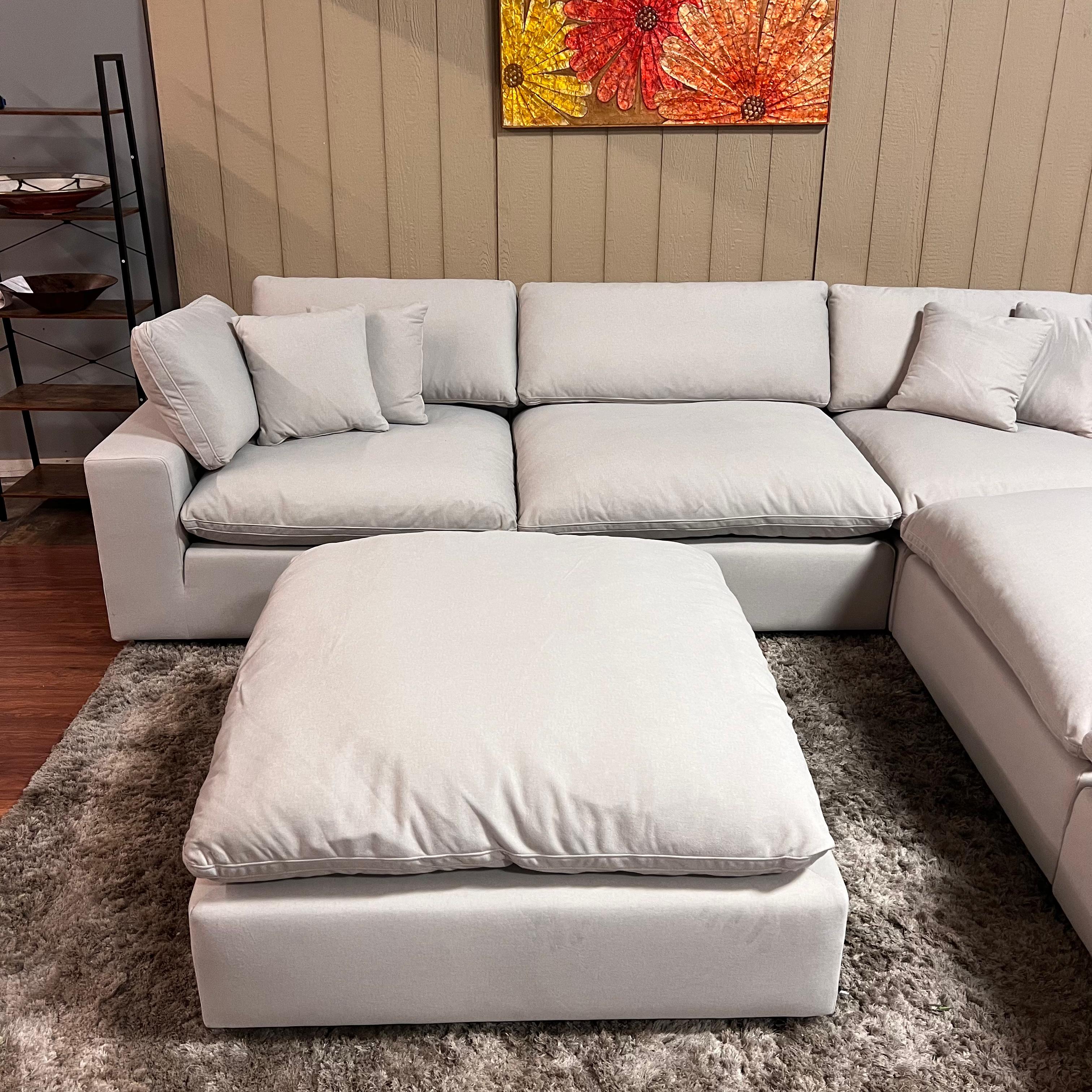 CasaBella Haylee Cloud modular sectional
