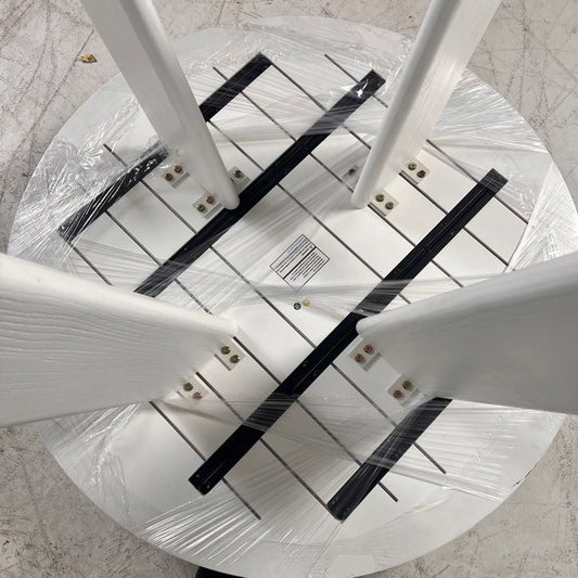 New LH round dinning table