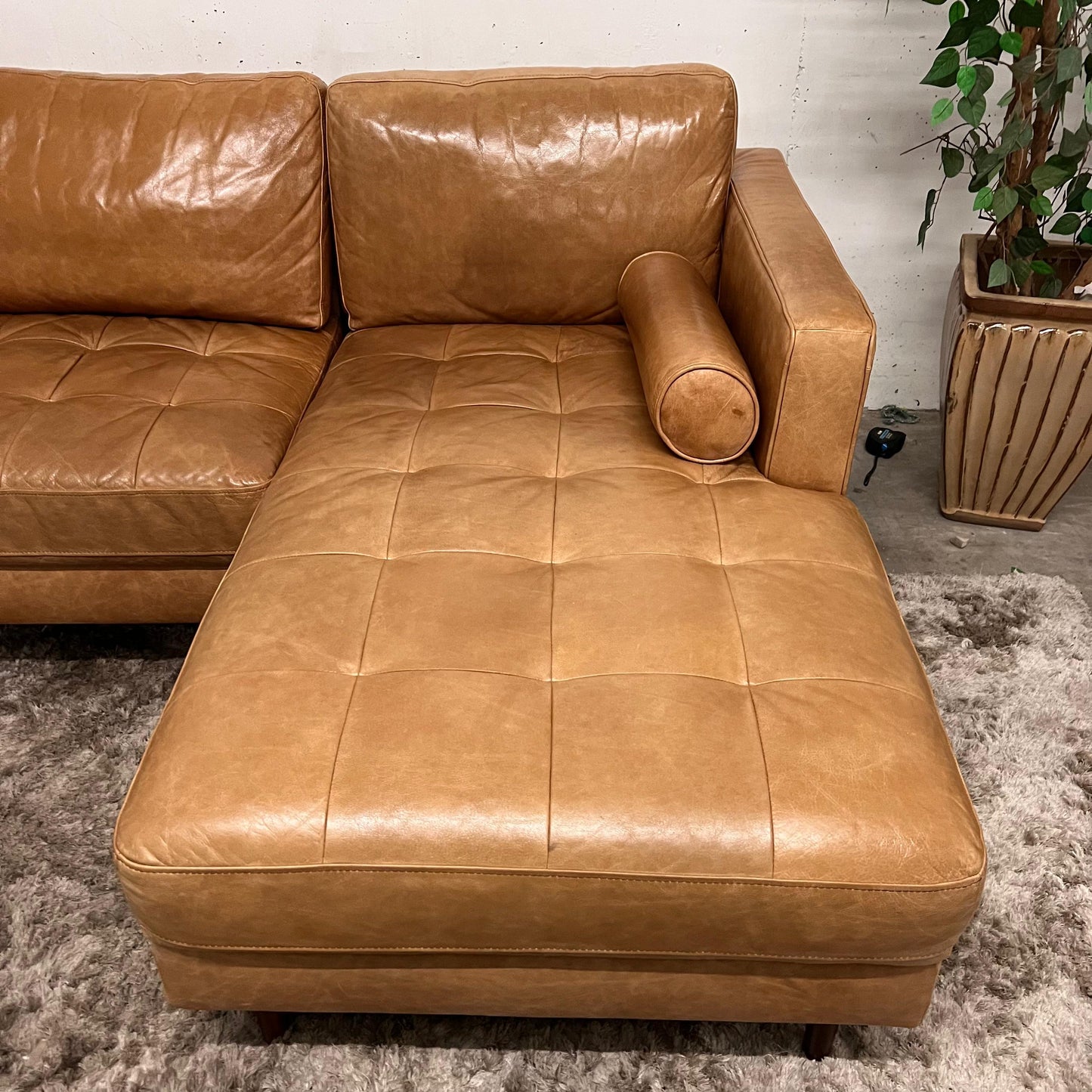 Structube kinsey leather sectional