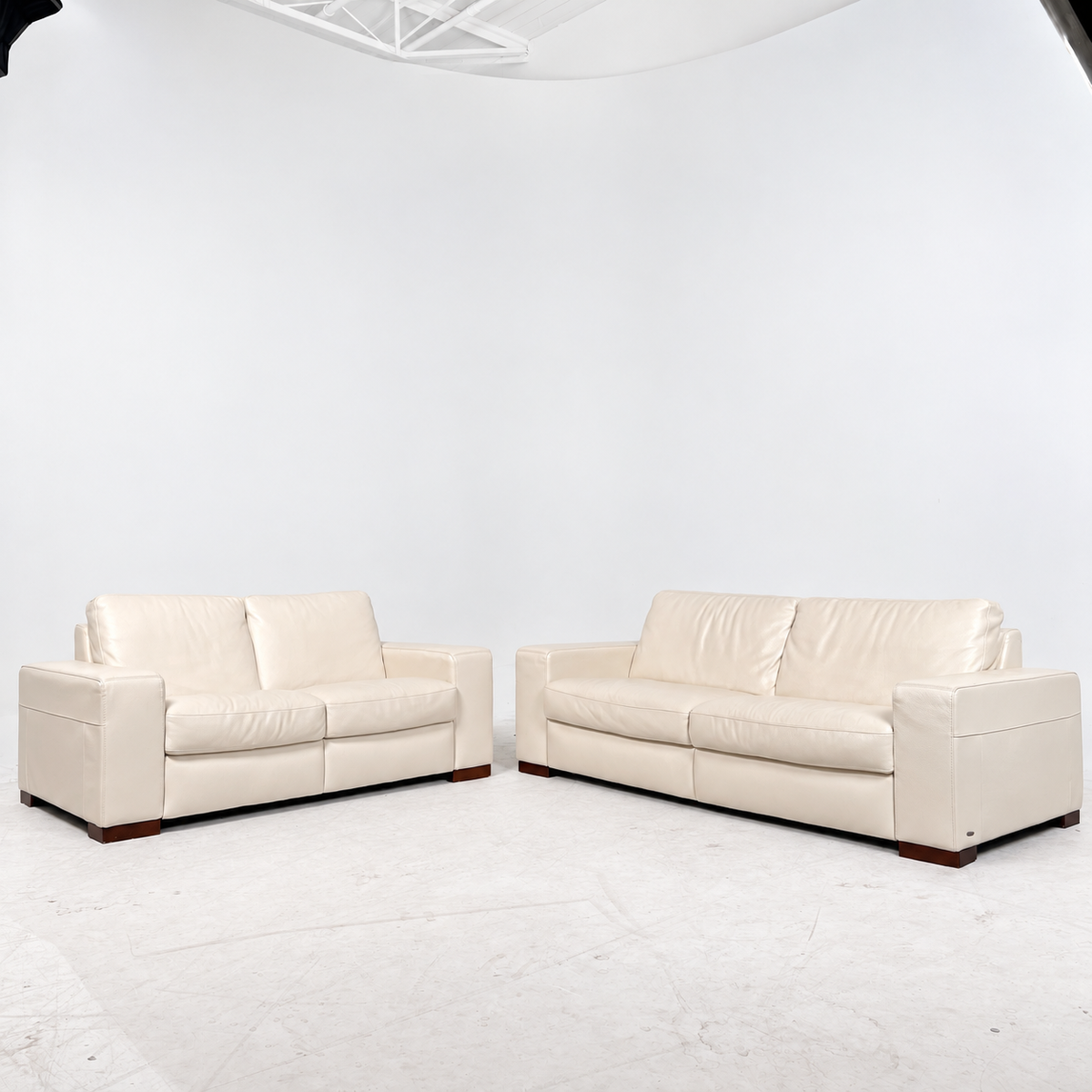 Natuzzi Editions Sofa set. 3+2 couch + loveseat set. delivery available