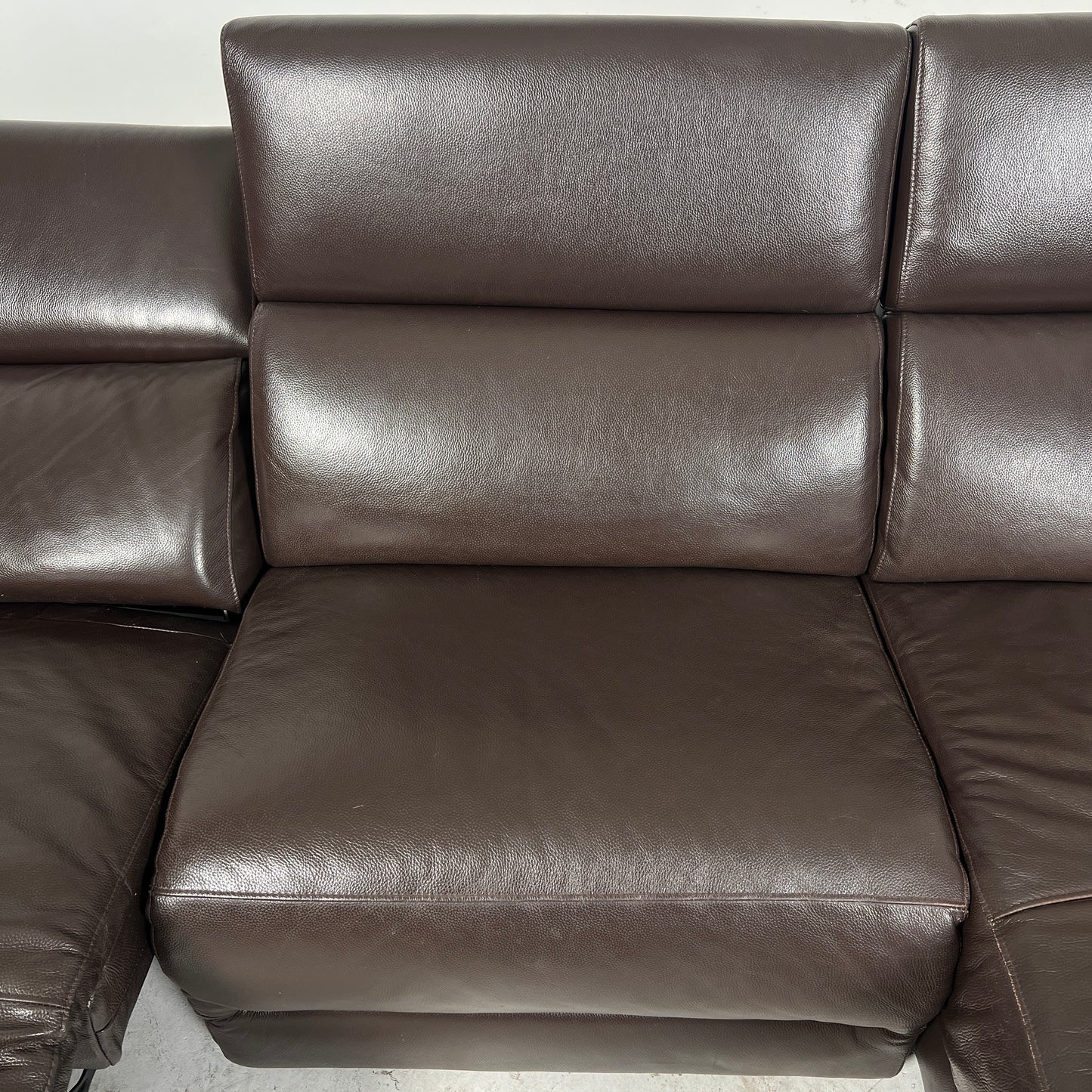 Natuzzi Editions Leather Recliner. reclining L shaped sofa couch. delivery available