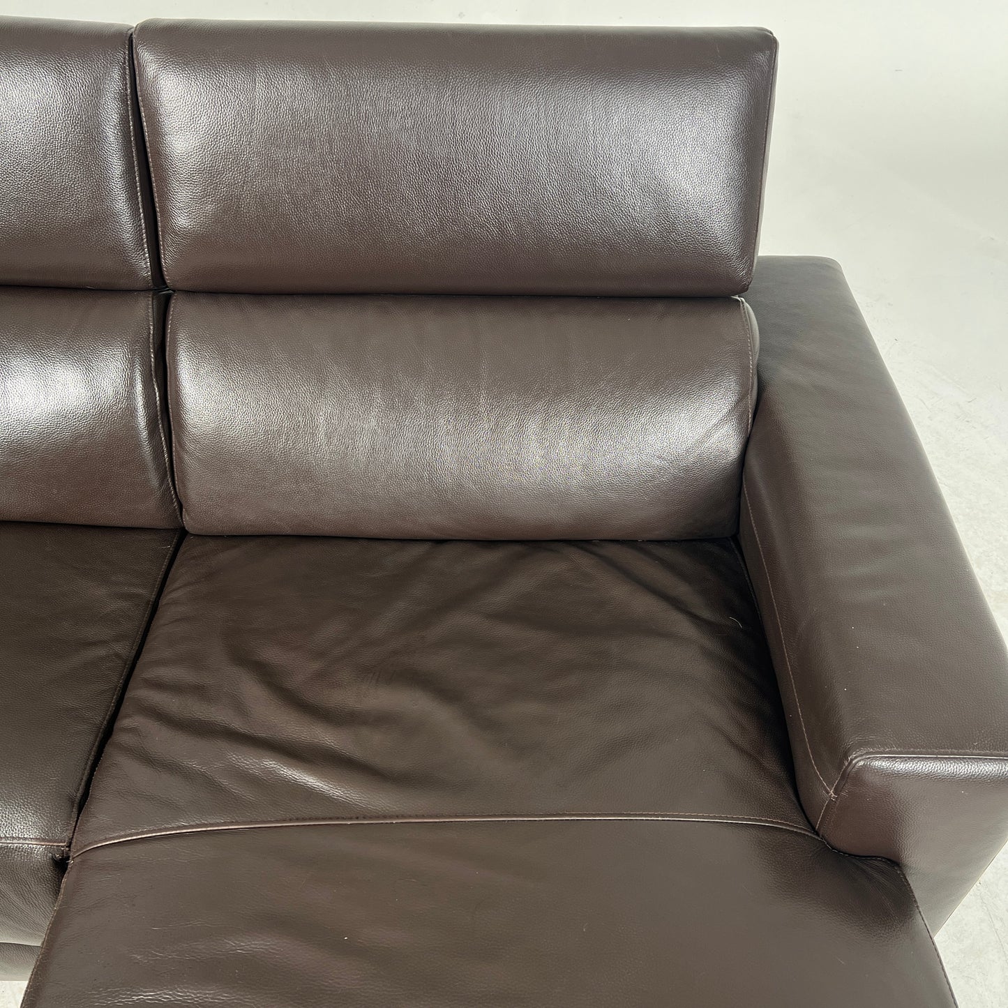 Natuzzi Editions Leather Recliner. reclining L shaped sofa couch. delivery available