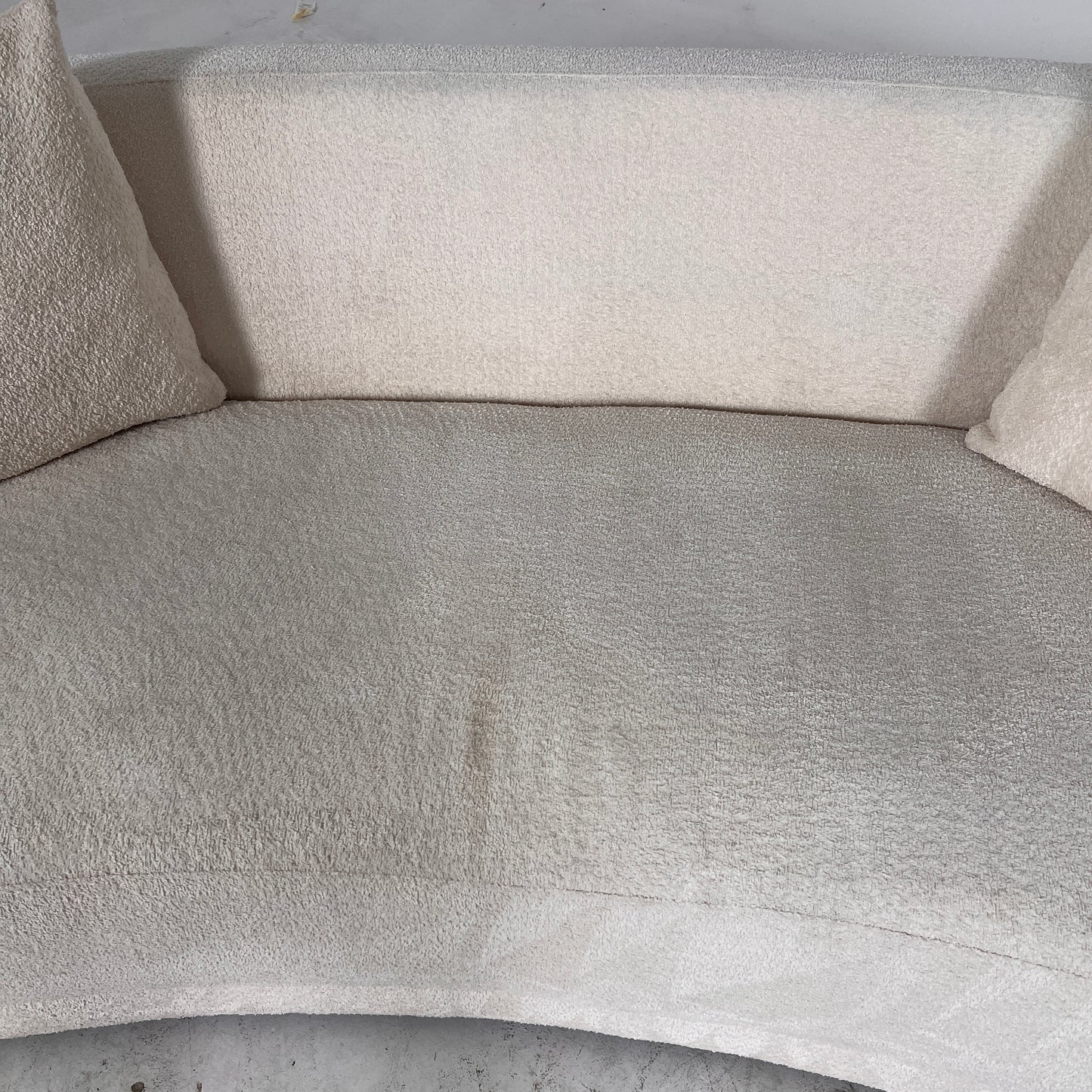 White Boucle Sofa set. 3+1 sofa and chair. delivery available