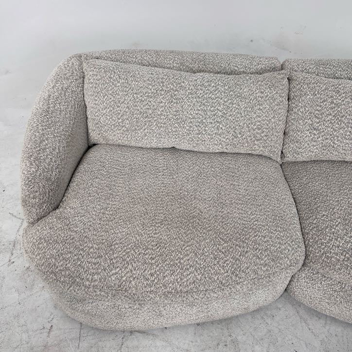 Thomasville 2 piece Sofa couch. Extra Deep loveseat. Delivery available