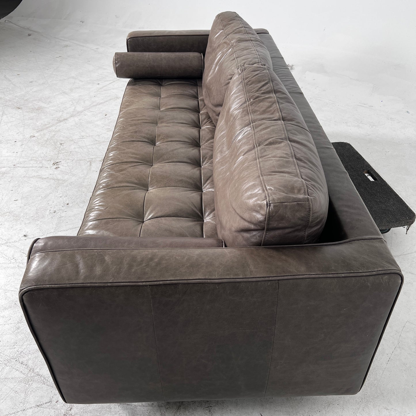 Mid century Modern Sofa. Structube Kinsey leather couch. delivery available