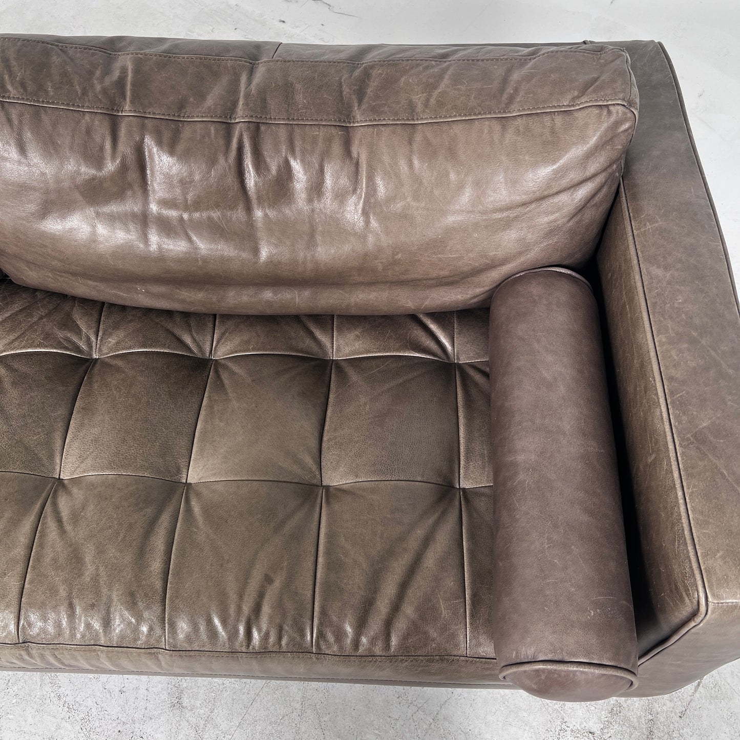 Mid century Modern Sofa. Structube Kinsey leather couch. delivery available