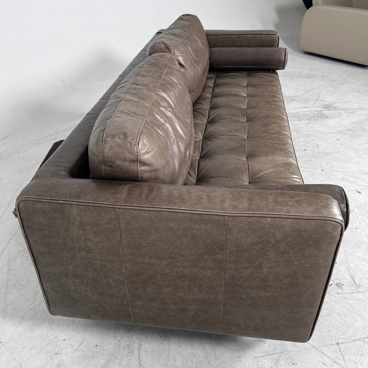 Mid century Modern Sofa. Structube Kinsey leather couch. delivery available