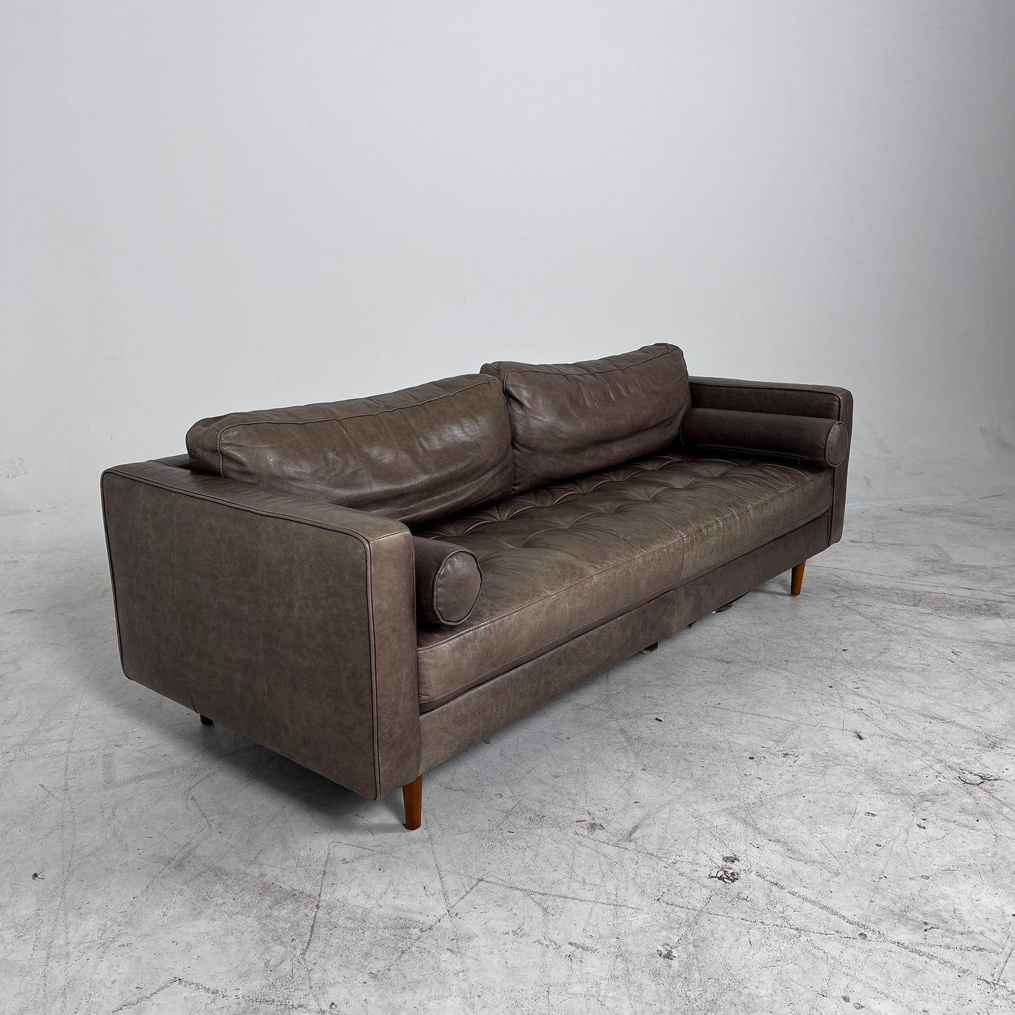 Mid century Modern Sofa. Structube Kinsey leather couch. delivery available
