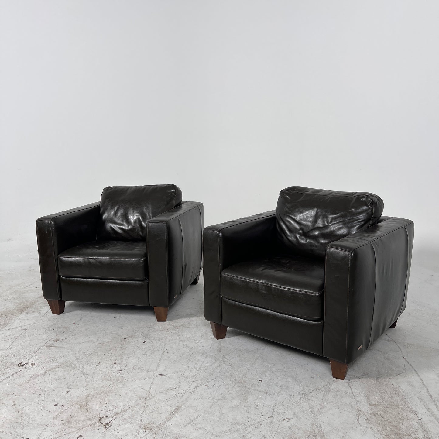 Italsofa Natuzzi matching armchairs. Leather Chairs. Delivery available
