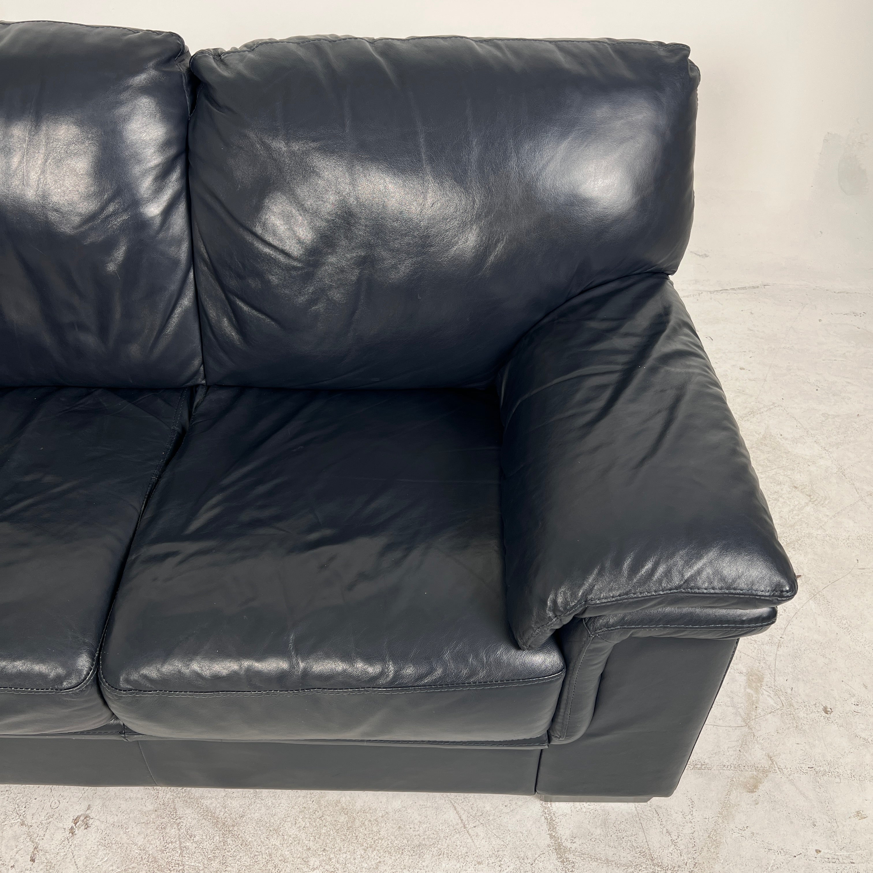 Scan Design Leather sofa Set. 3+2 couch loveseat set. delivery available