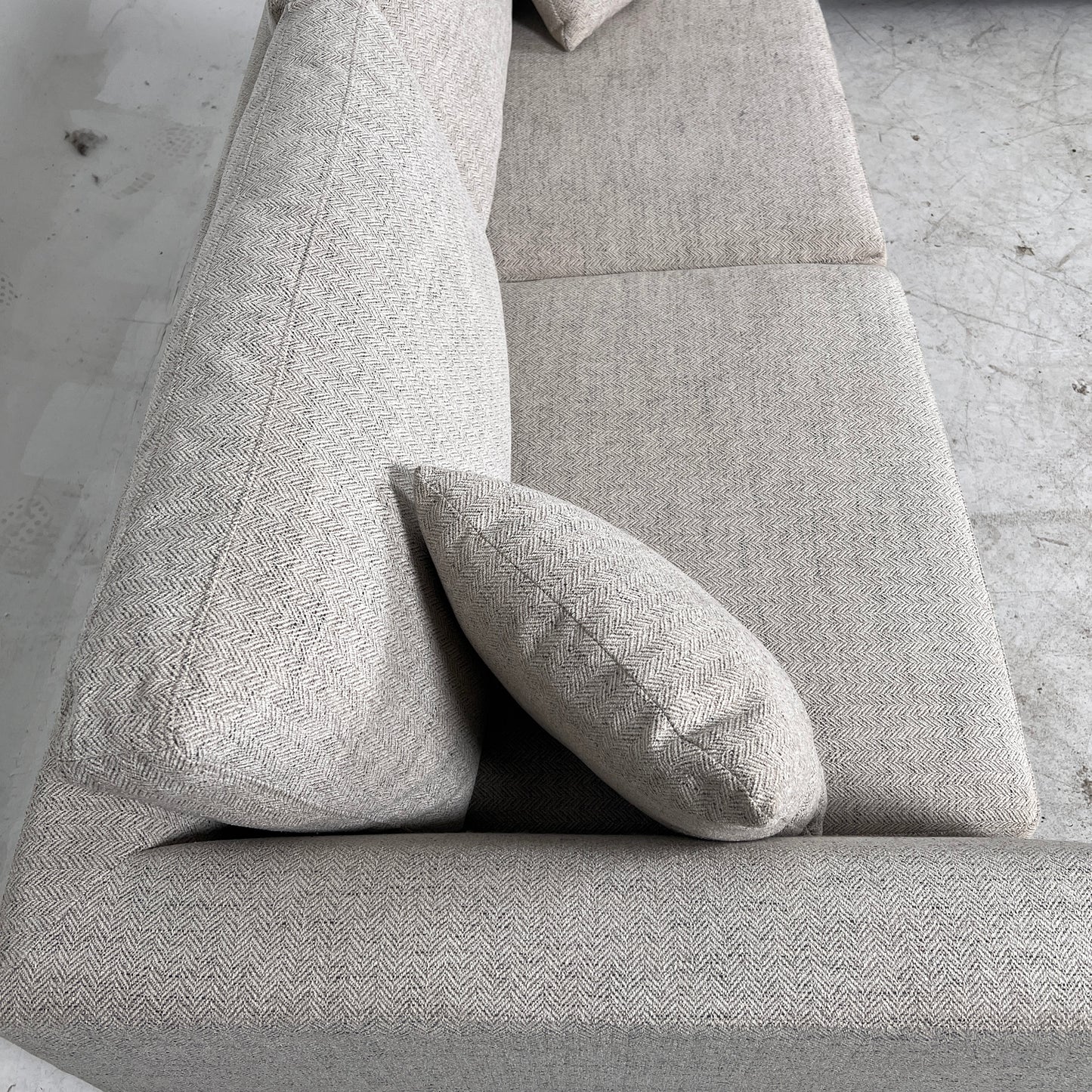 Thomasville Matching Sofas. Identical fabric loveseat couch. delivery available
