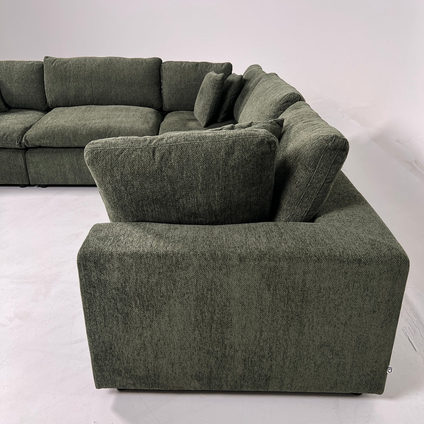 New CasaBella Cloud sectional. Linen modular L sofa couch. delivery available