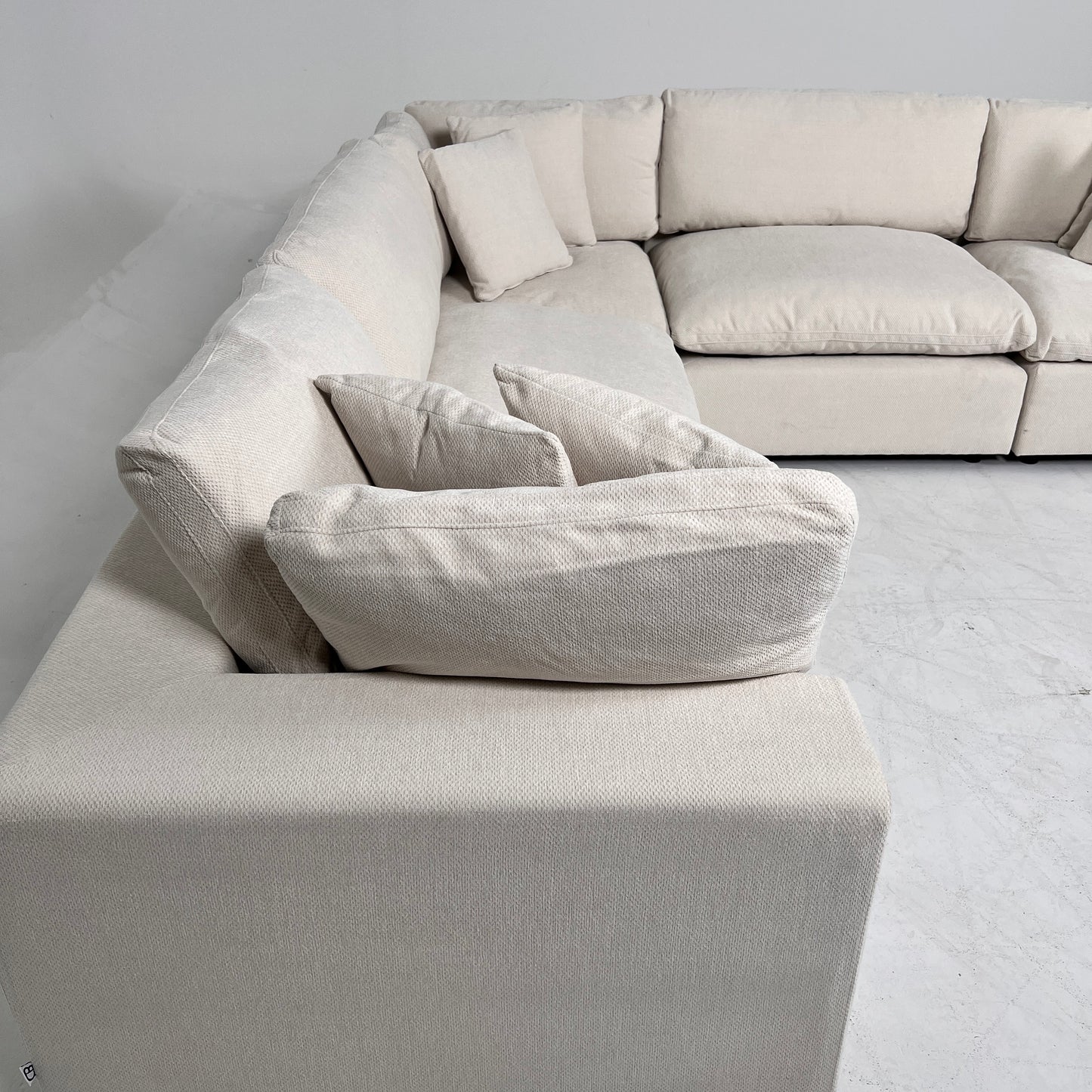 New CasaBella Cloud sectional. Linen modular L sofa couch. delivery available