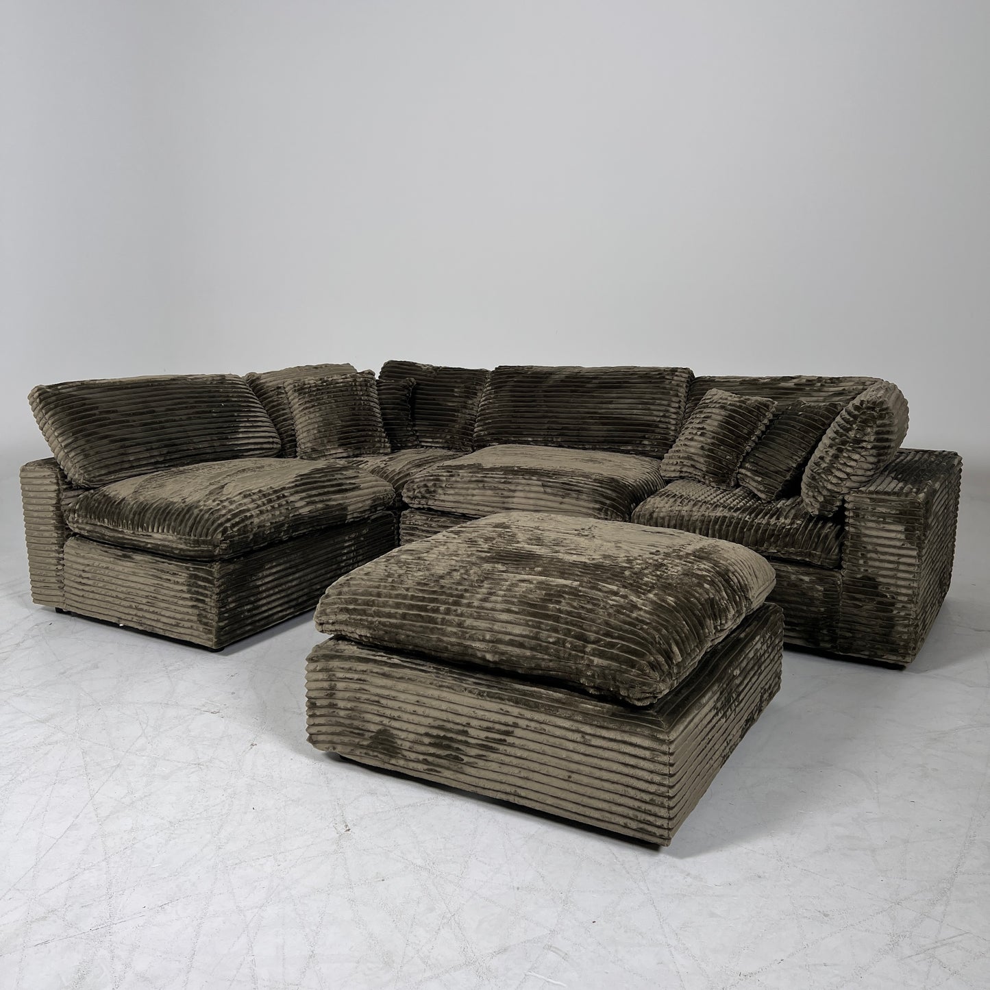 New CasaBella Cloud sectional. Corduroy modular L sofa couch. delivery available