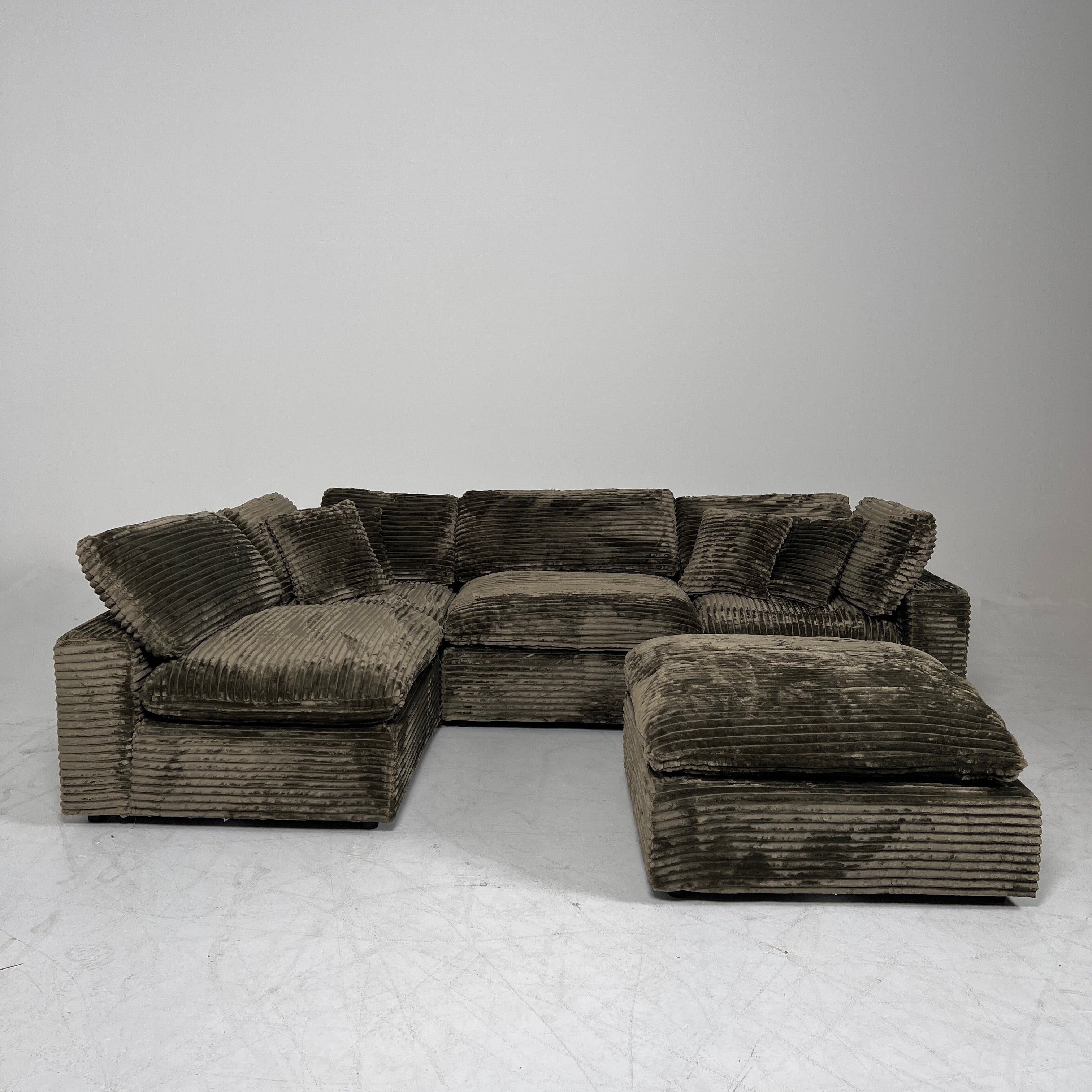 New CasaBella Cloud sectional. Corduroy modular L sofa couch. delivery available