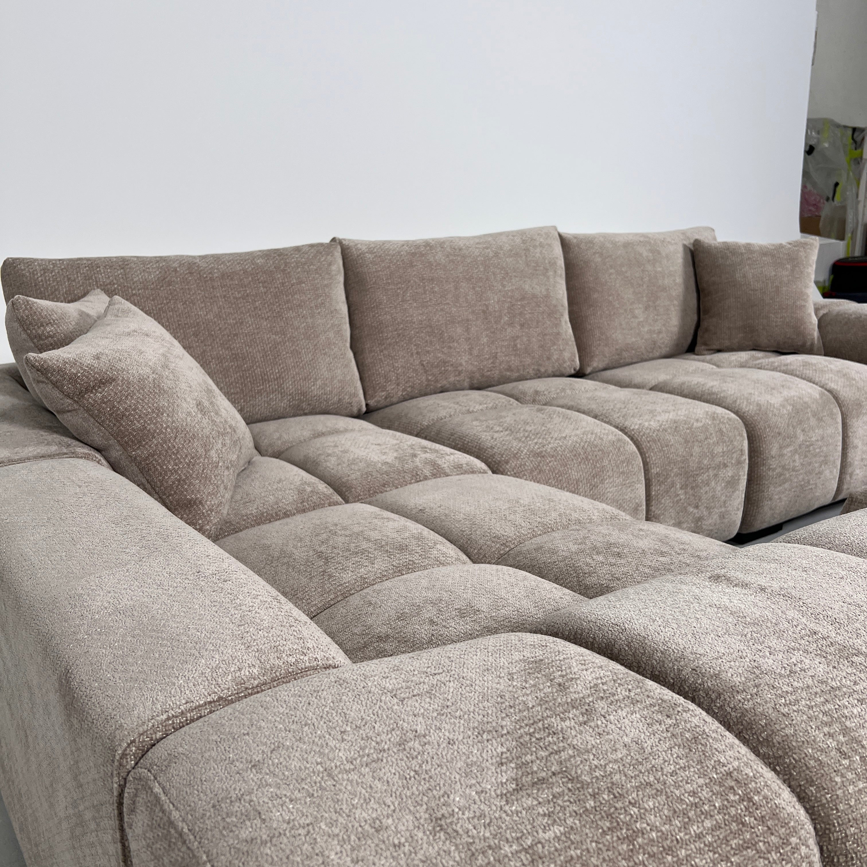 New CasaBella Sophia Sectional. Reversible L shaped sofa couch. delivery available
