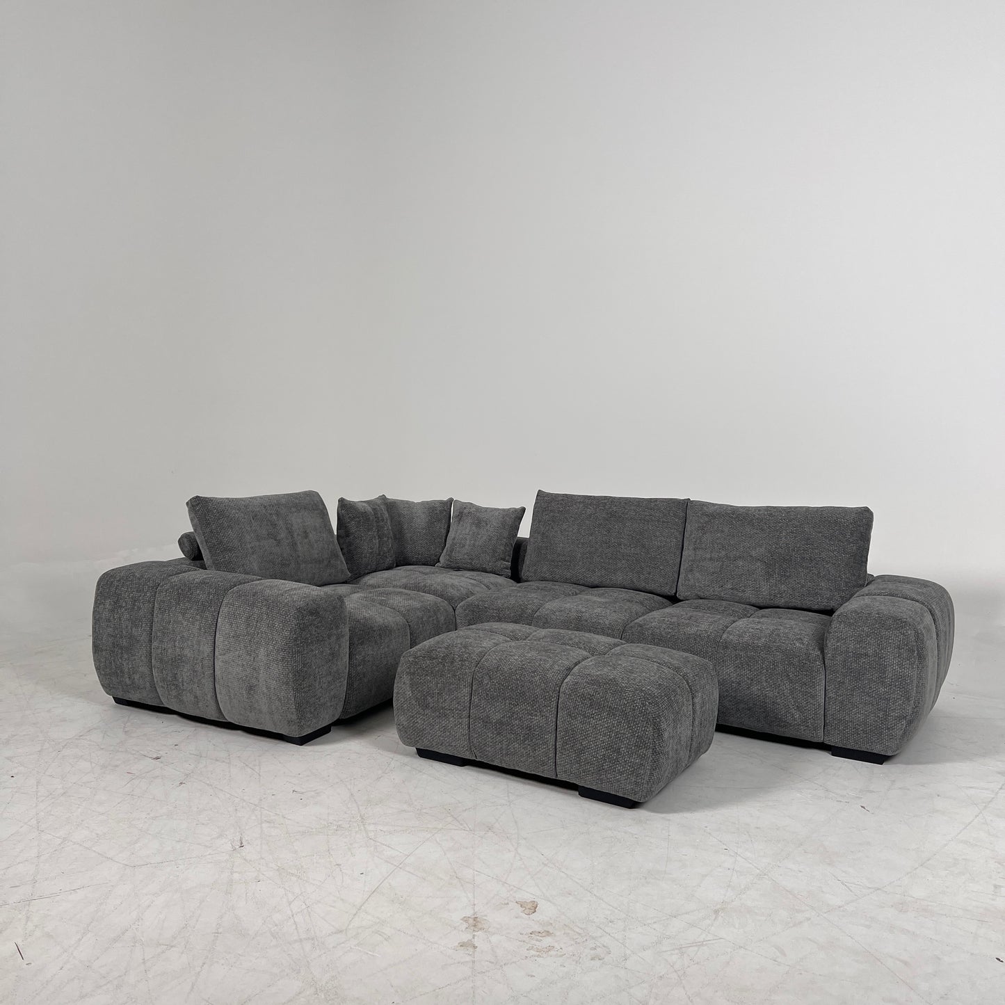 New CasaBella Sophia Sectional. Reversible L shaped sofa couch. delivery available