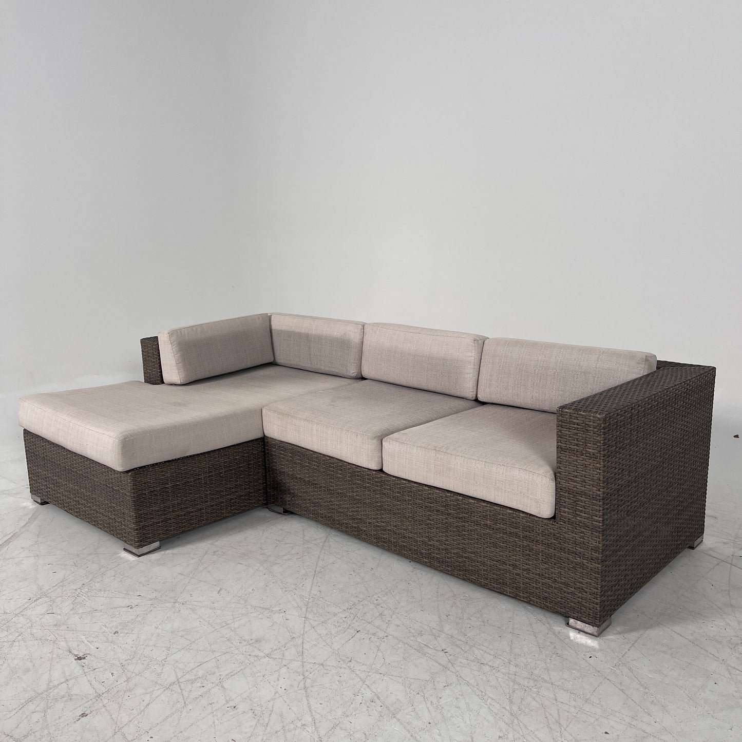 Patio Sectional. wicker rattan like pation set. delivery available