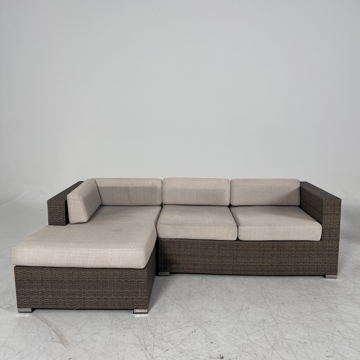Patio Sectional. wicker rattan like pation set. delivery available