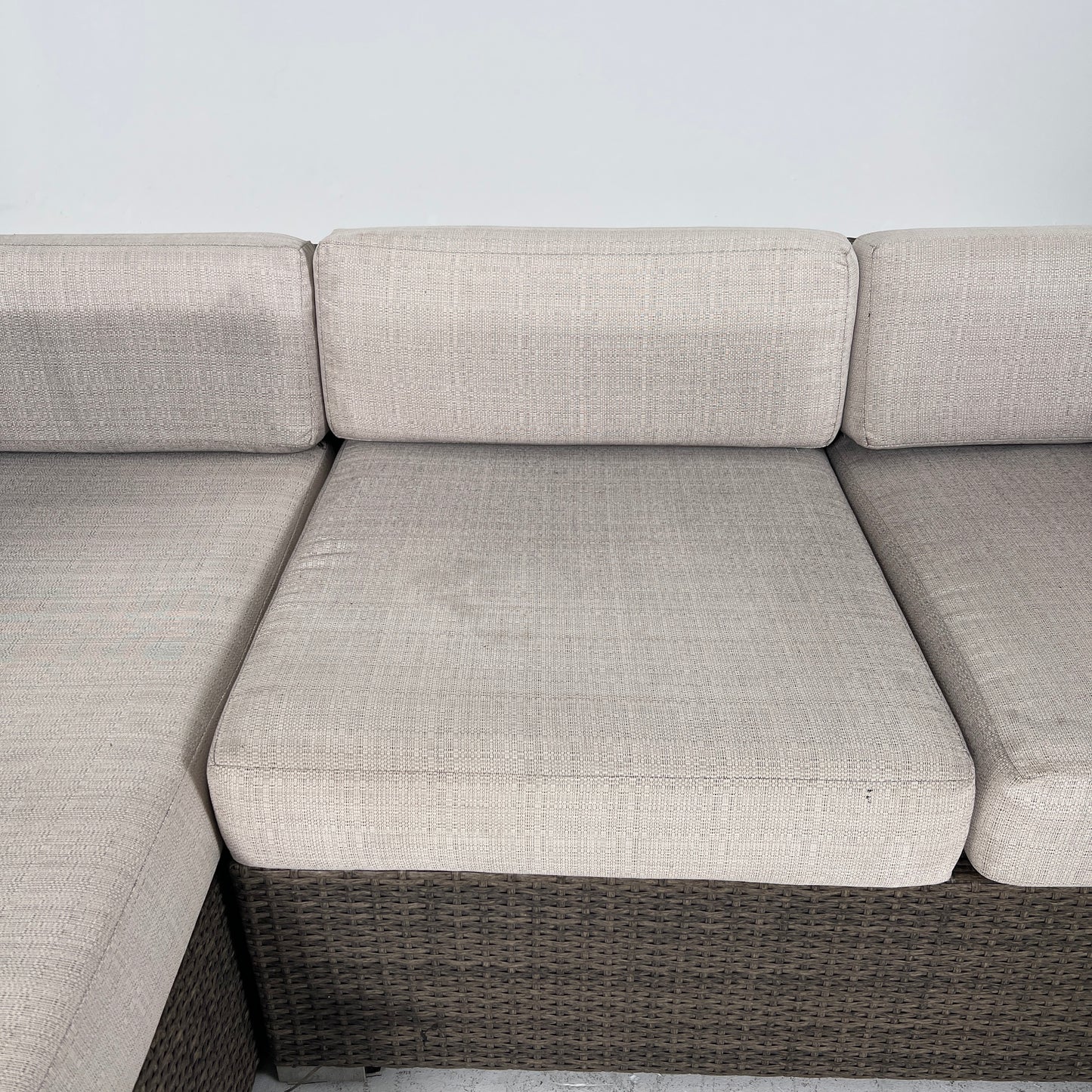 Patio Sectional. wicker rattan like pation set. delivery available