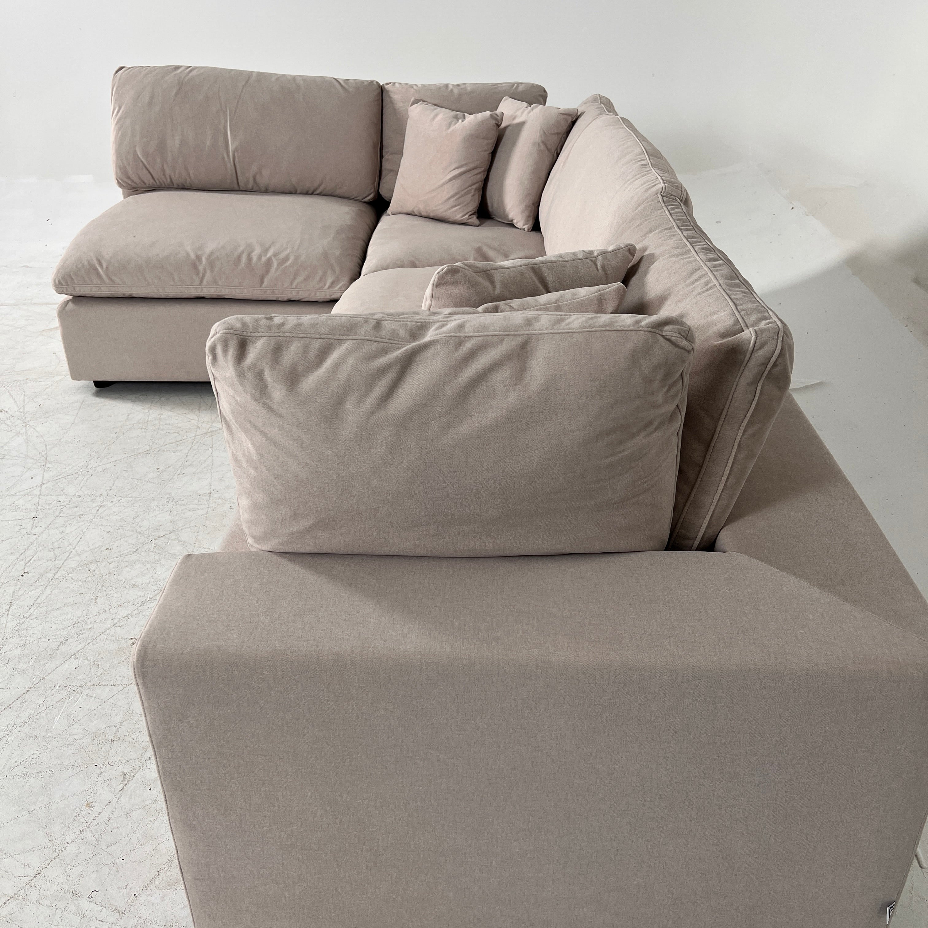 CasaBella Haylee Cloud Sectional. Modular L shaped sofa couch. delivery available