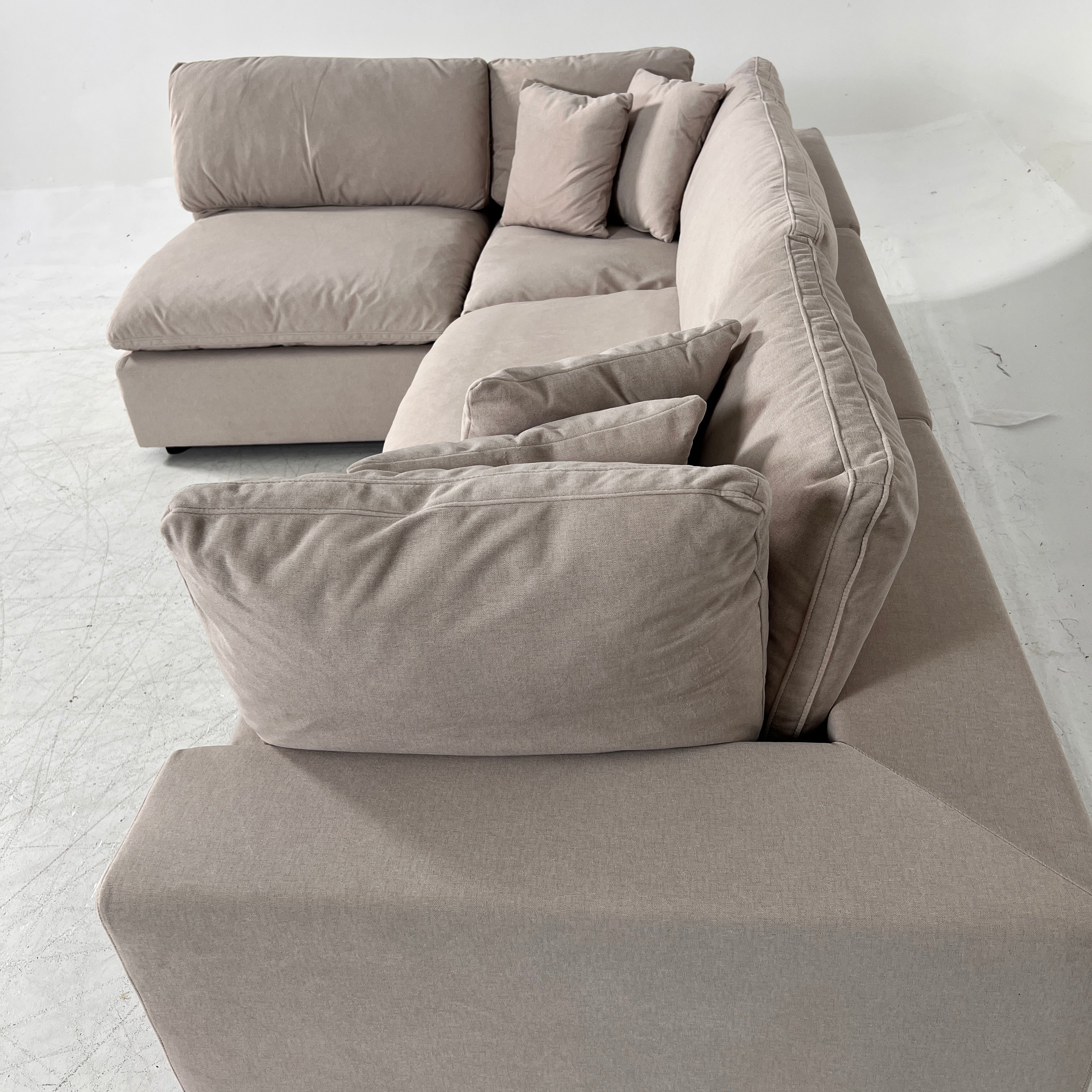 CasaBella Haylee Cloud Sectional. Modular L shaped sofa couch. delivery available