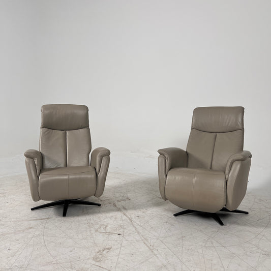 Matching Power Reclining Chairs. 2 Electric reclining  Armchairs. Delivery available