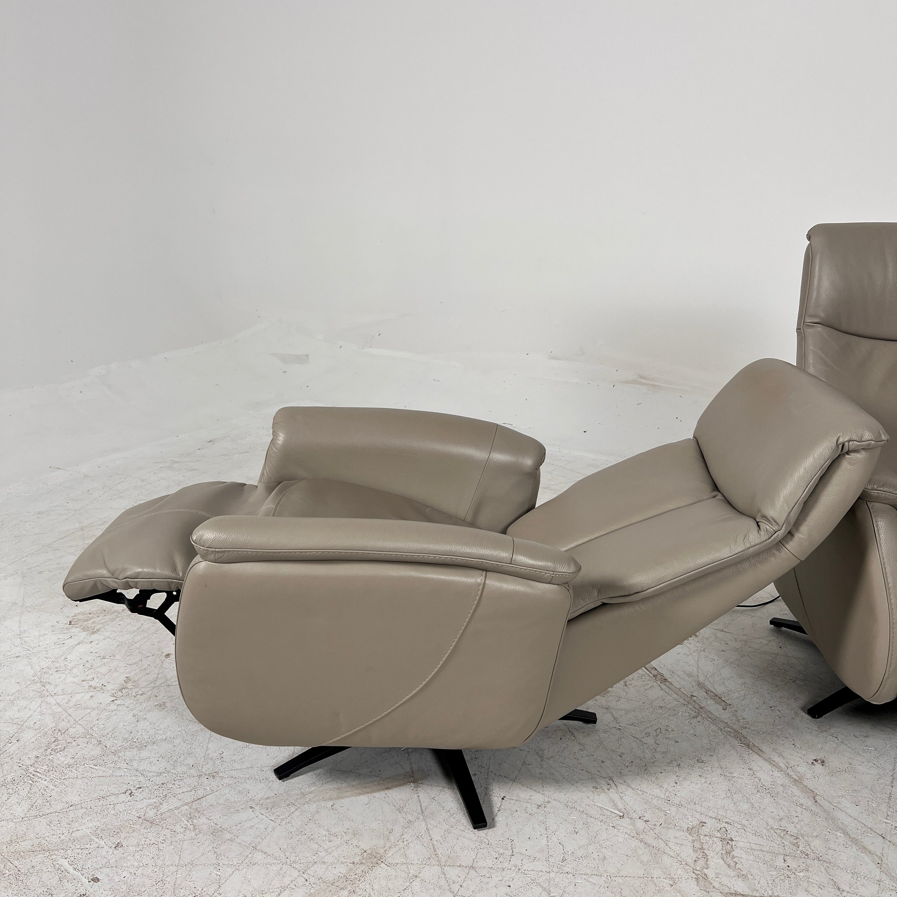 Matching Power Reclining Chairs. 2 Electric reclining  Armchairs. Delivery available