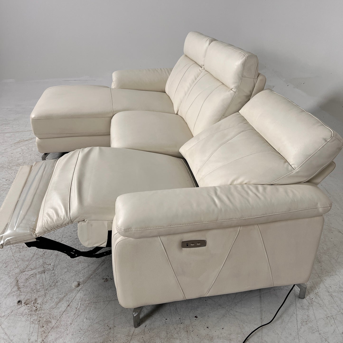 Power Reclining Sectional. Leather L shaped sofa couch. Delivery available