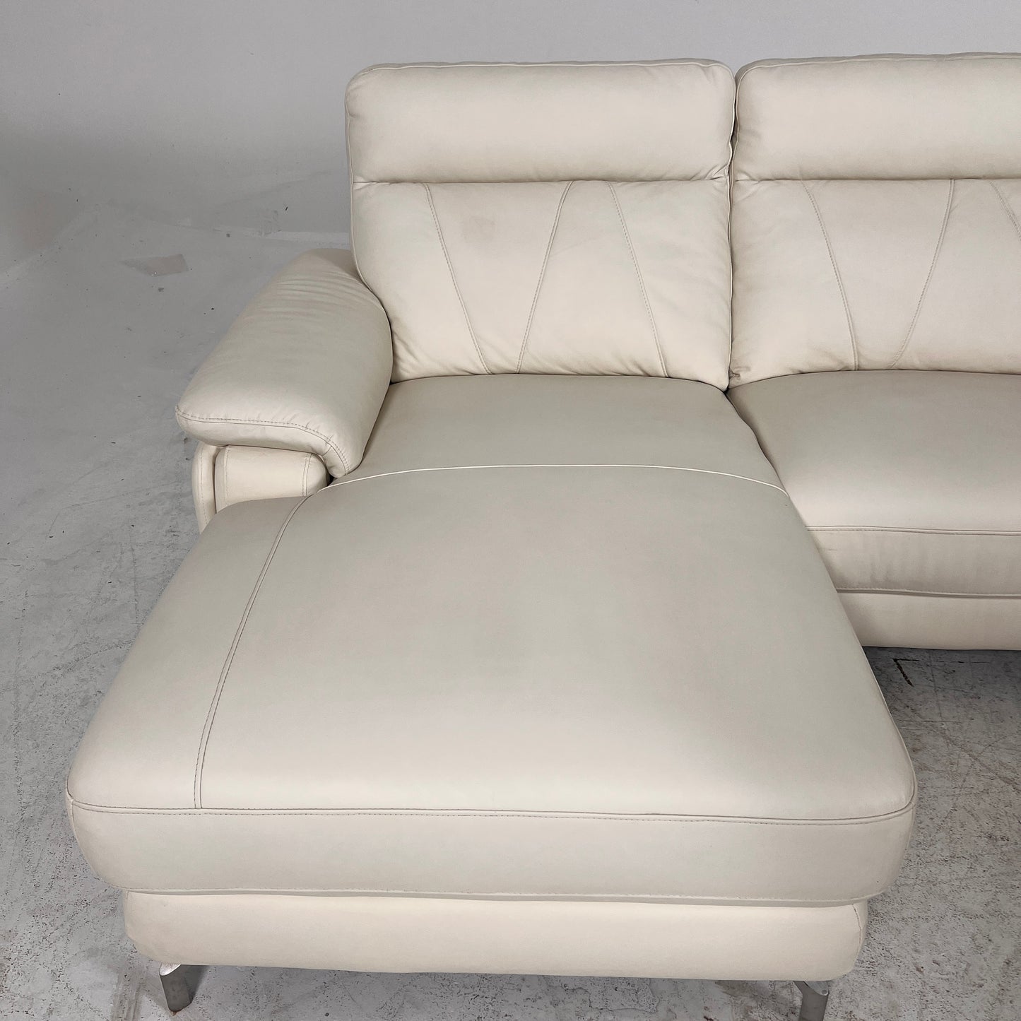 Power Reclining Sectional. Leather L shaped sofa couch. Delivery available