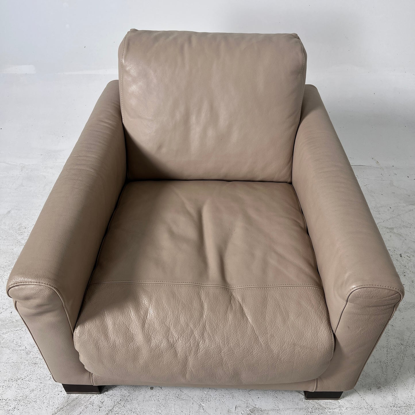 Natuzzi Italia Leather Sofa set. 2+1 loveseat + armchair set. Delivery available