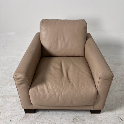 Natuzzi Italia Leather Sofa set. 2+1 loveseat + armchair set. Delivery available