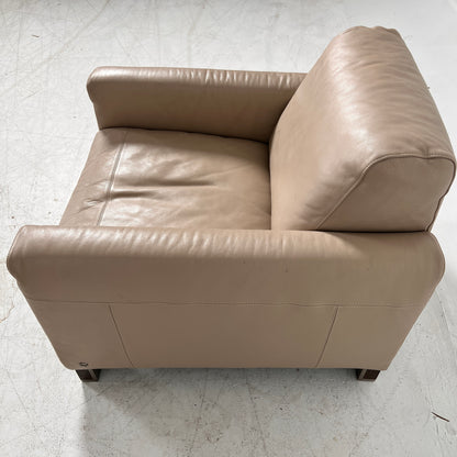 Natuzzi Italia Leather Sofa set. 2+1 loveseat + armchair set. Delivery available
