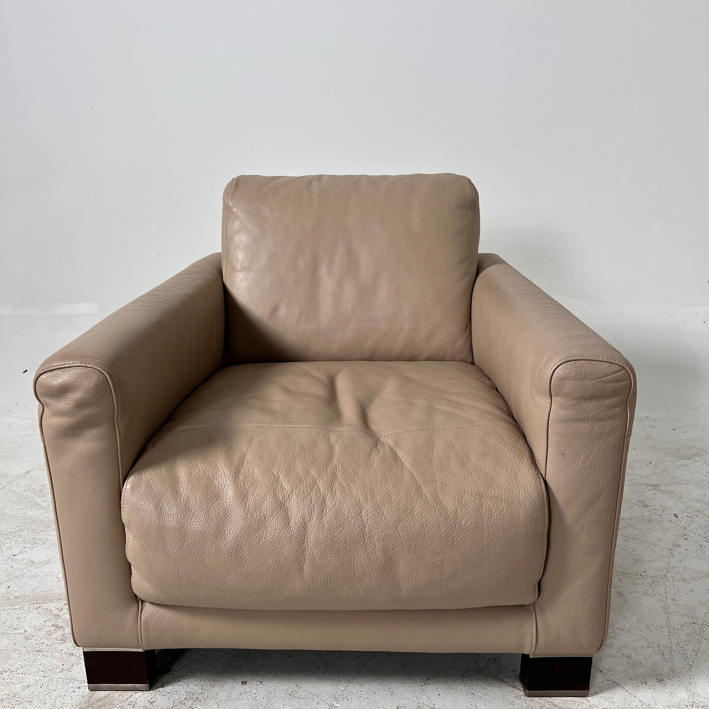 Natuzzi Italia Leather Sofa set. 2+1 loveseat + armchair set. Delivery available