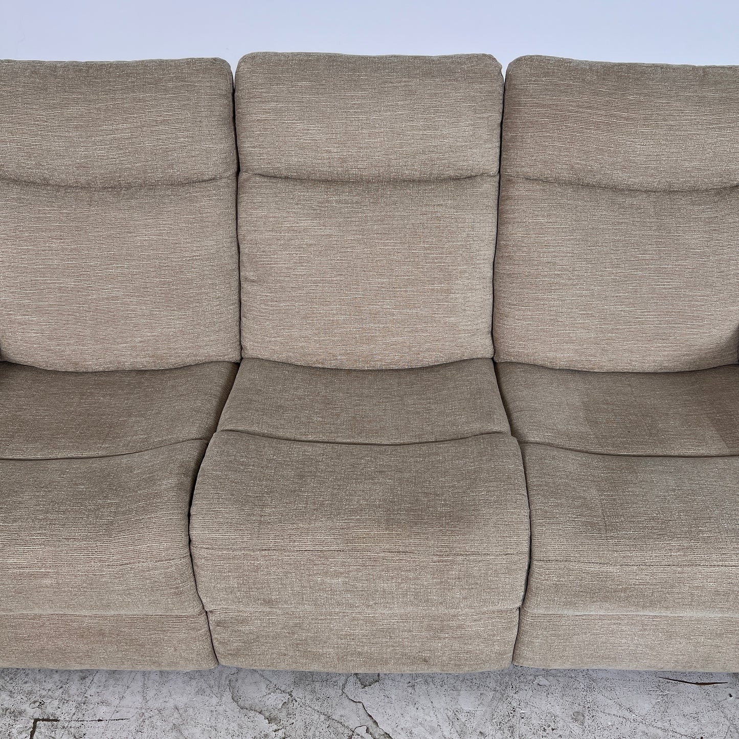 Manual recliner couch  set from the brick. 3+1 sofa and armchair. Delivery available