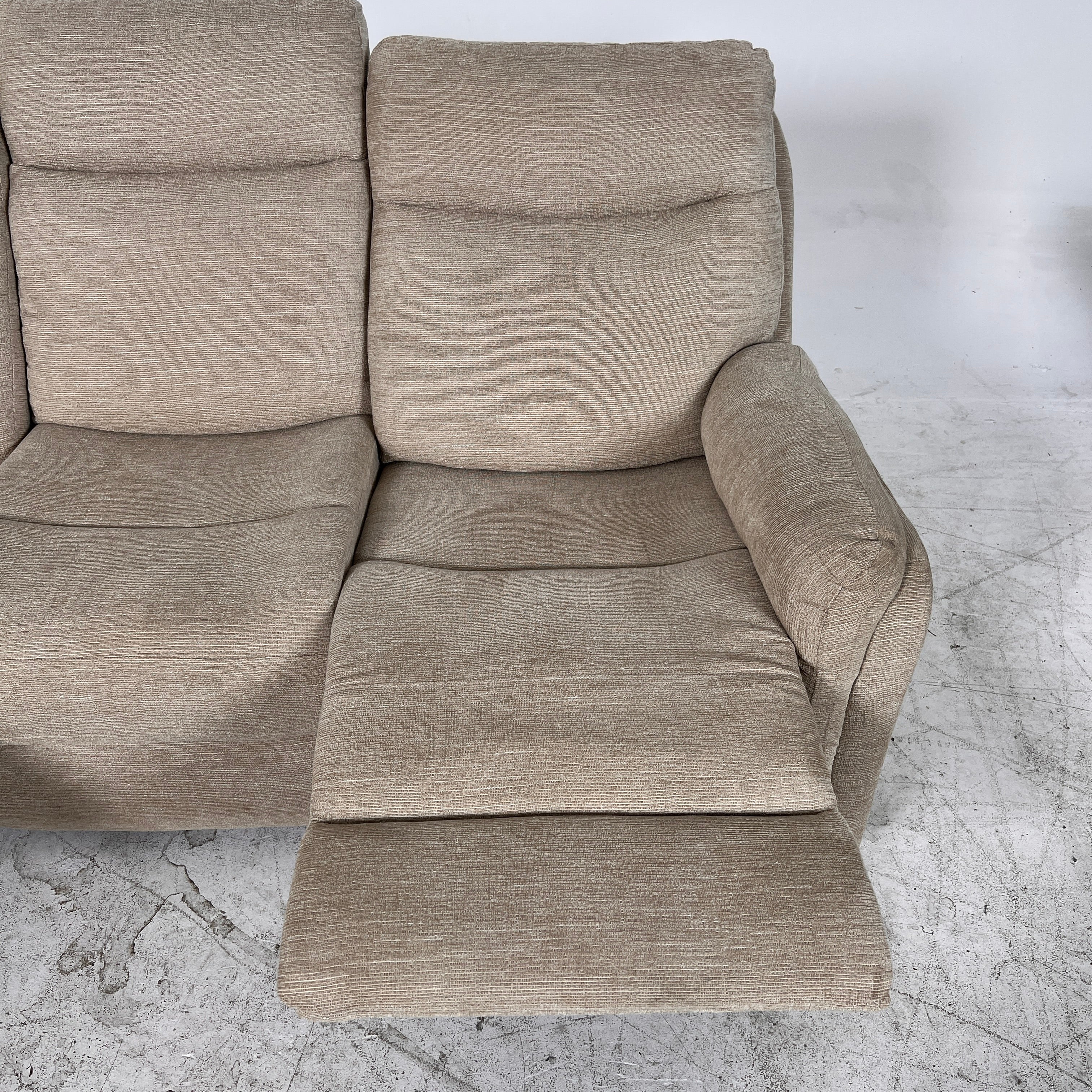 Manual recliner couch set from the brick. 3+1 sofa and armchair. Delivery available