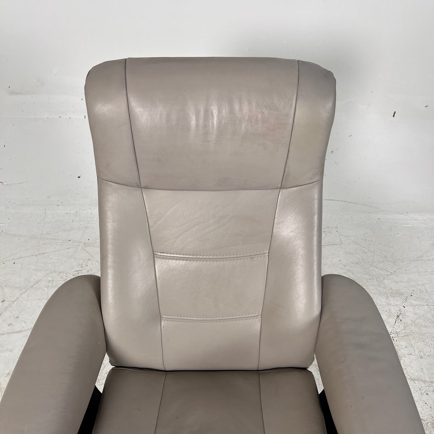 IMG leather recliner chair and ottoman. Reclining armchair. Delivery available