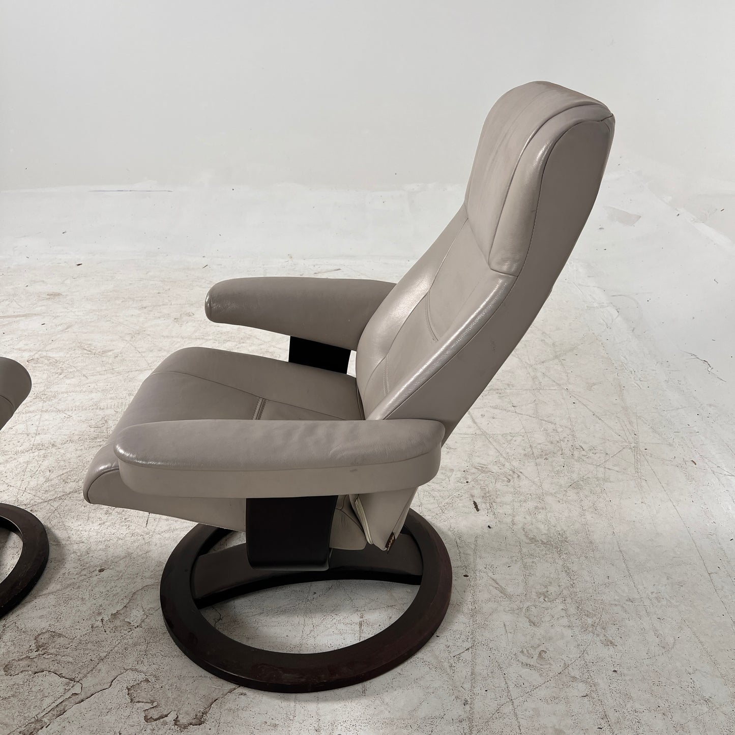 IMG leather recliner chair and ottoman. Reclining armchair. Delivery available