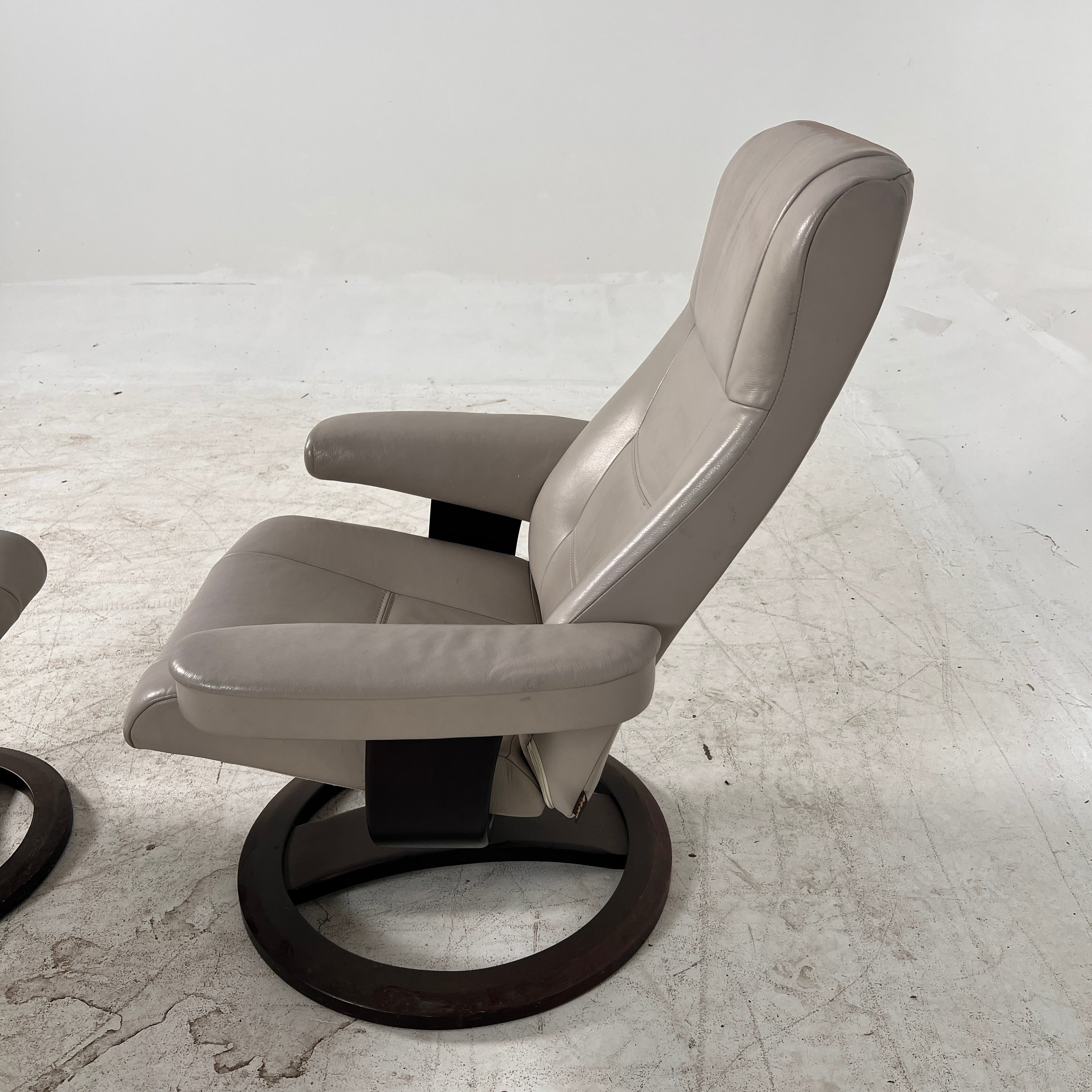 IMG leather recliner chair and ottoman. Reclining armchair. Delivery available