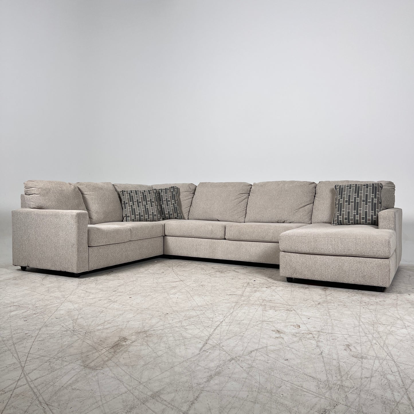 Large U shaped sectional. Large 3 piece Sofa couch. Delivery avilable