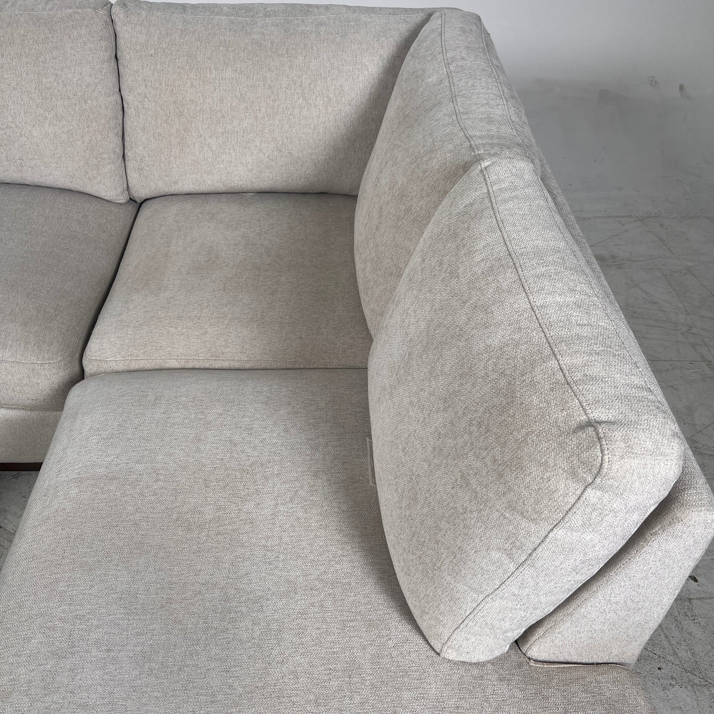 Thomasville Sectional + ottoman. L shaped sofa couch. Delivery available.