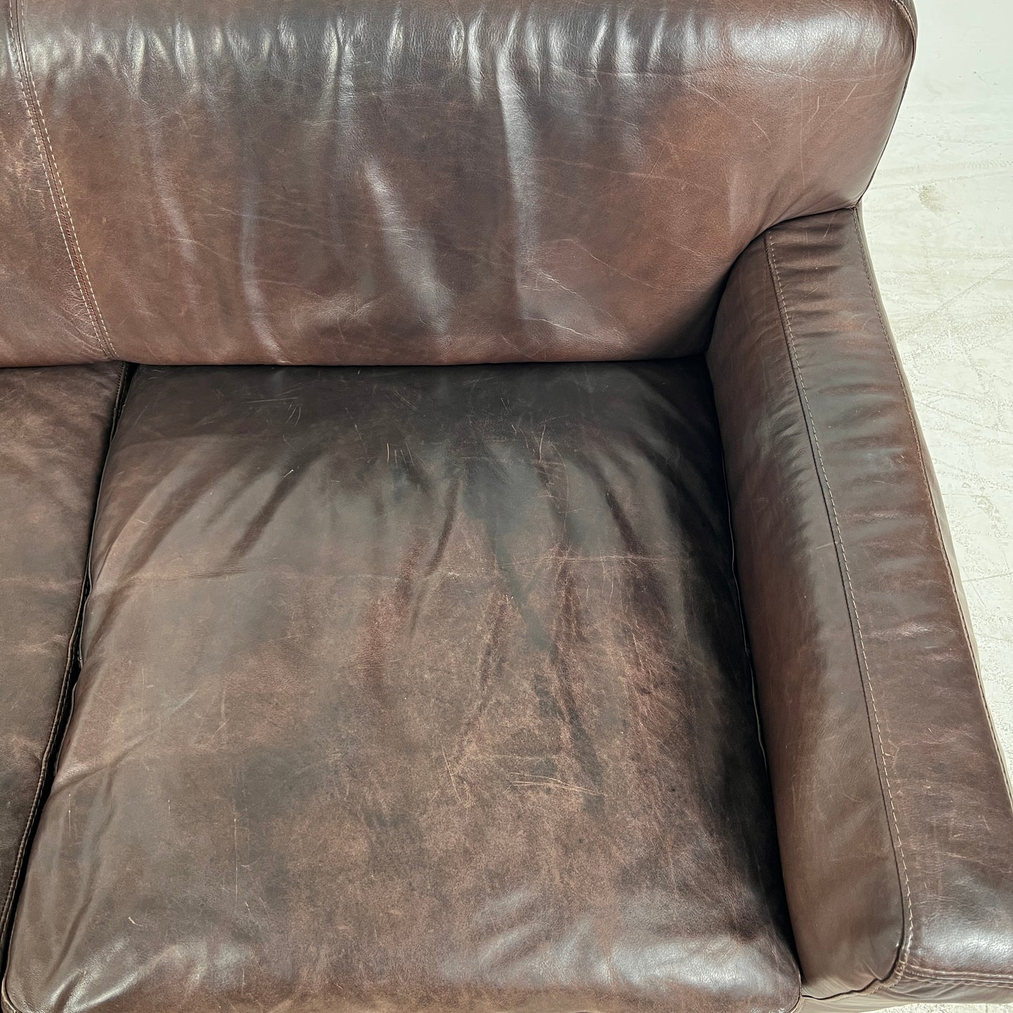 Gomma America Leather 3 seater sofa. Distressed leather couch. delivery available