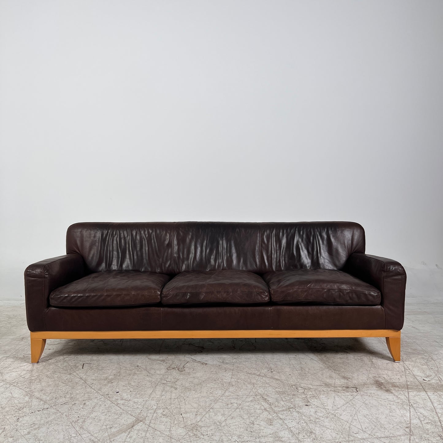 Gomma America Leather 3 seater sofa. Distressed leather couch. delivery available