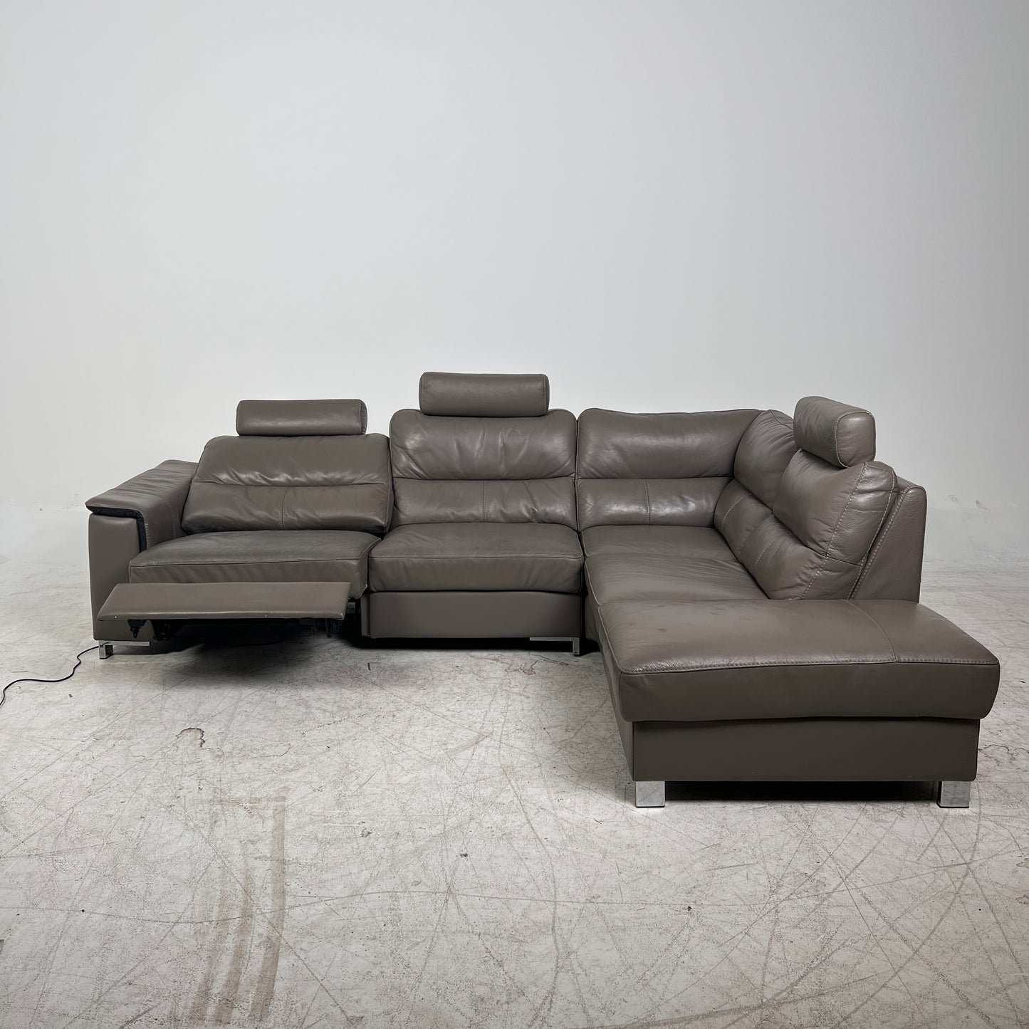 Power Reclining Sectional. Leather L shaped sofa couch. Delivery available