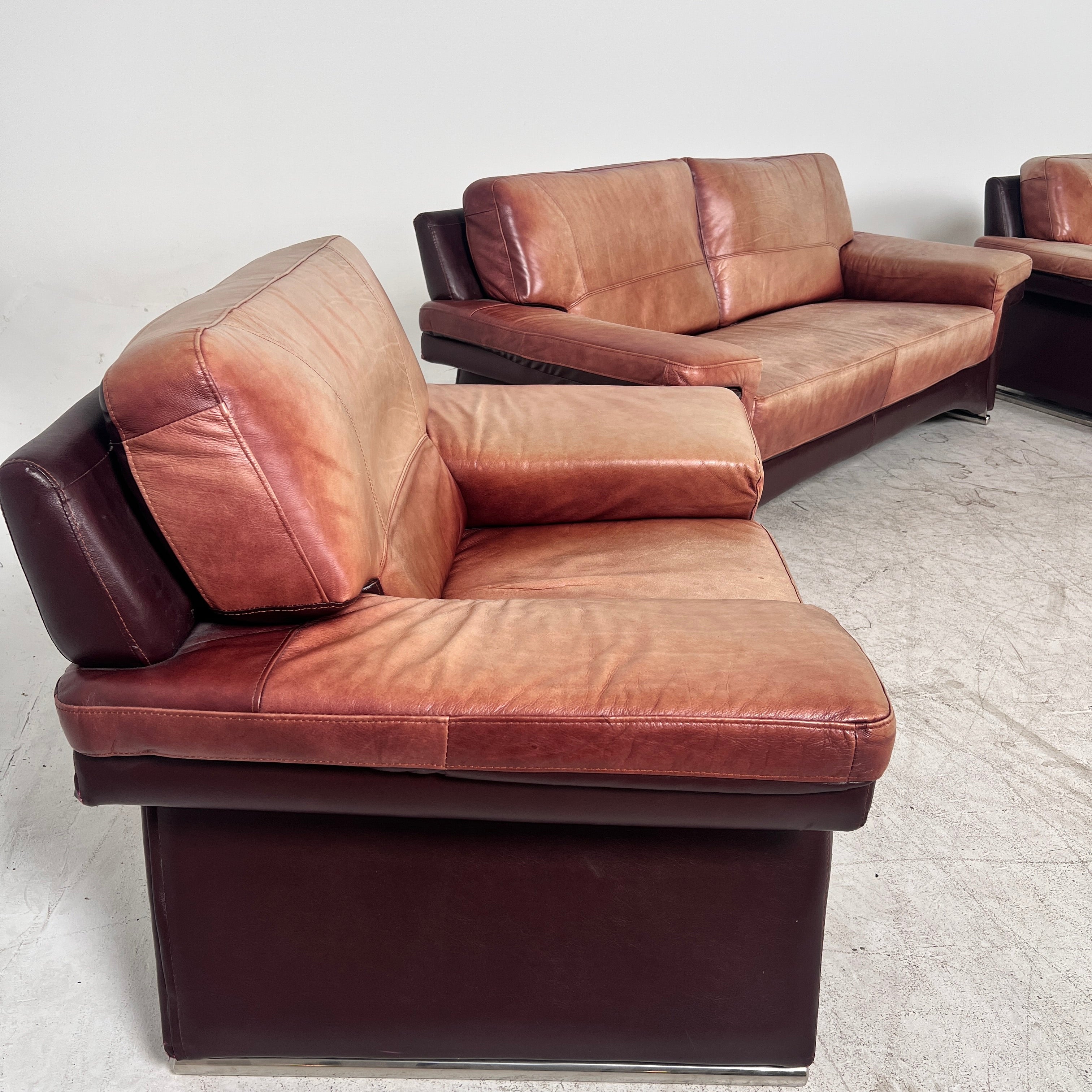 MCM mid century modern sofa set. 2+1+1 sofa set. Delivery Available