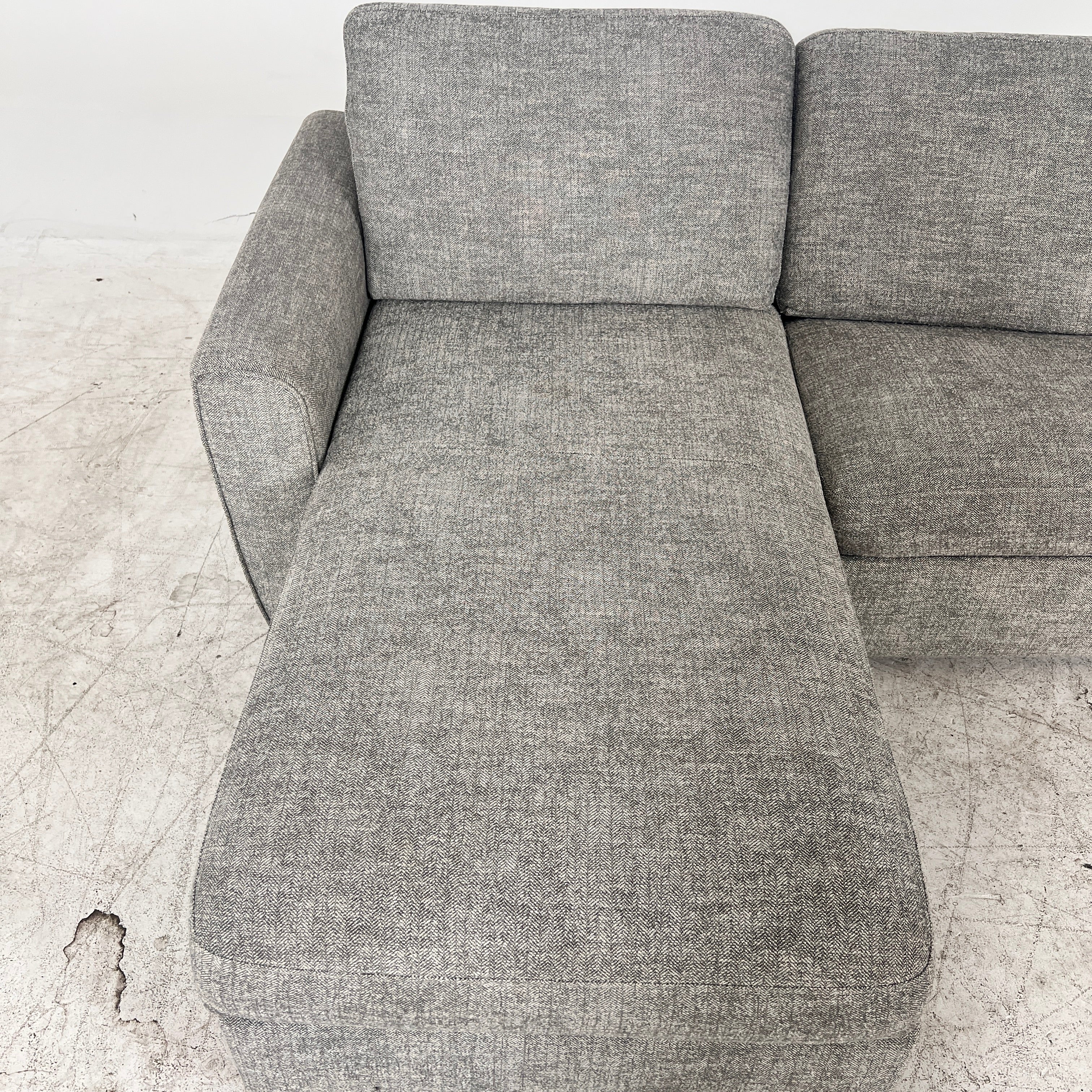 Pull Out Sectional with a Mattress. L shaped sleeper sofa bed. Delivery available